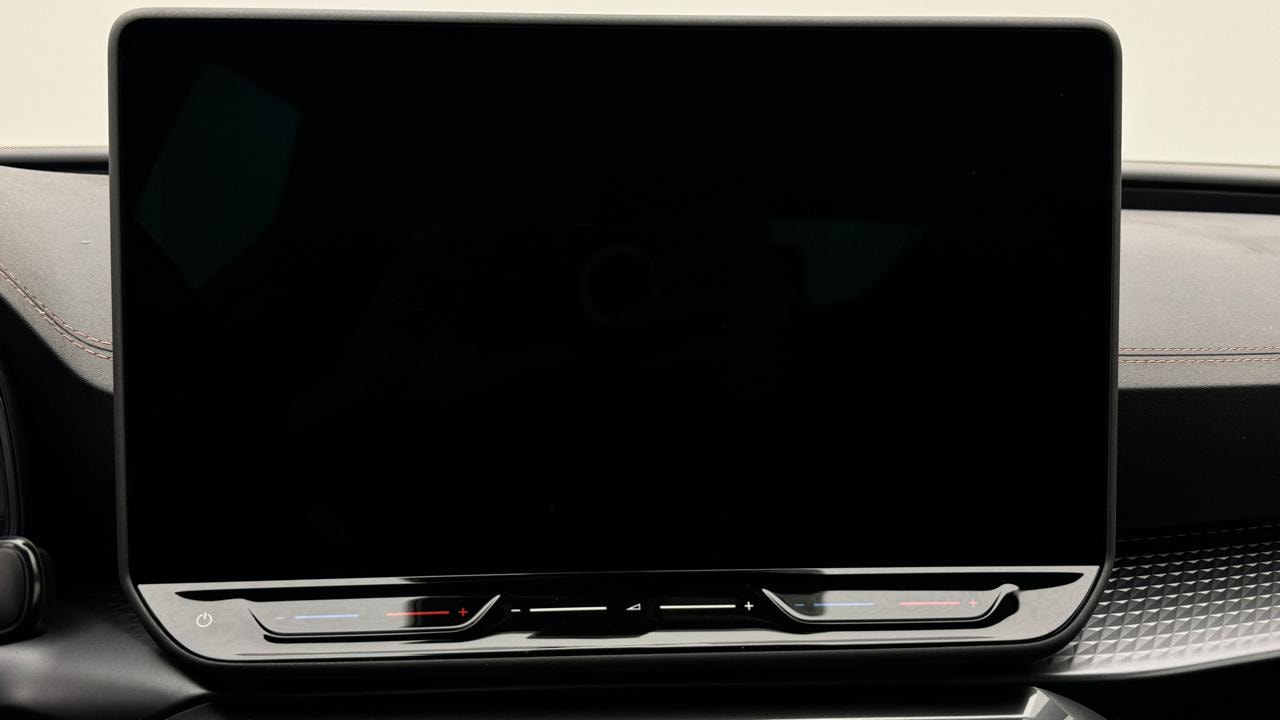 CUPRA LEON ST 1.5 e-HYBRID pHEV VZ Black Edition-image-7