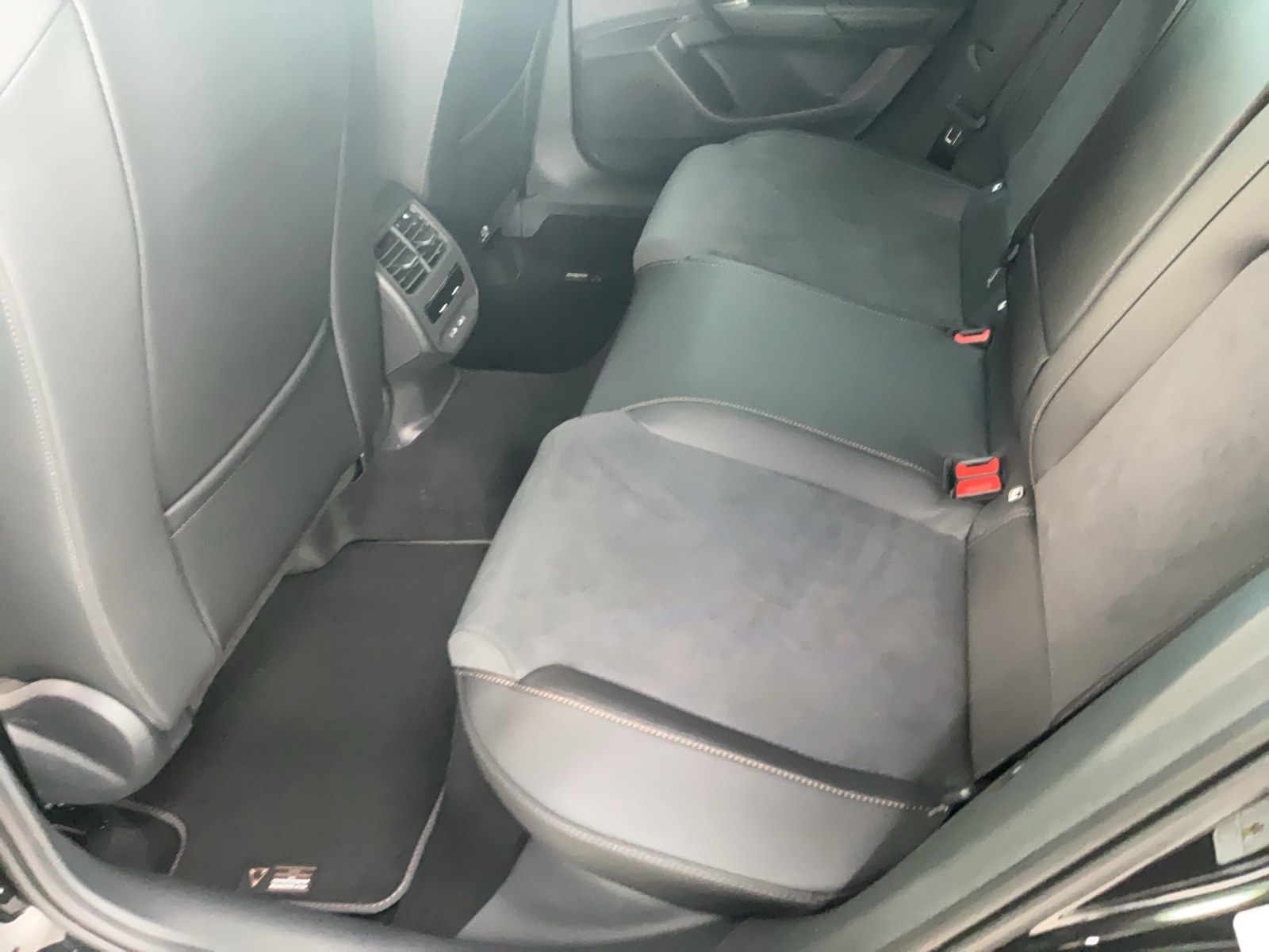 CUPRA Formentor 2.0TSI 4Drive DSG-image-11