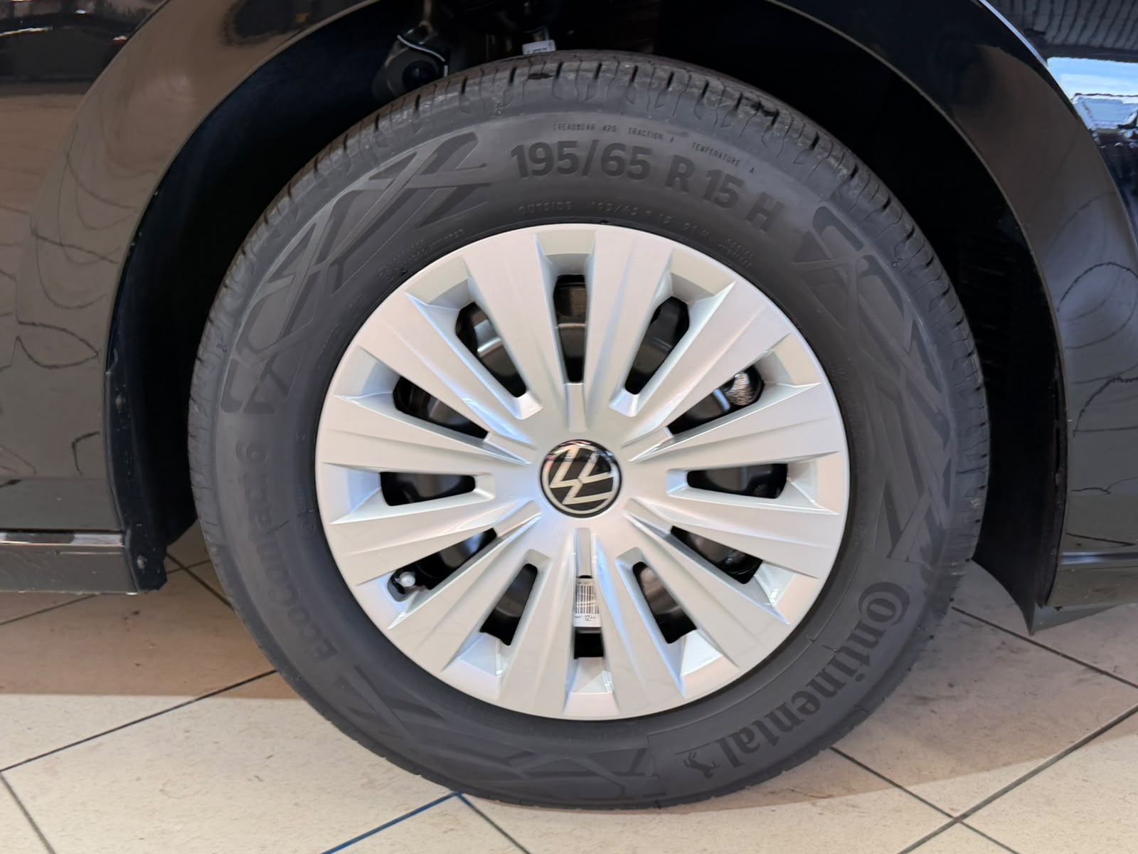 VW Golf 1.5 e TSI mHEV Basis DSG-image-4