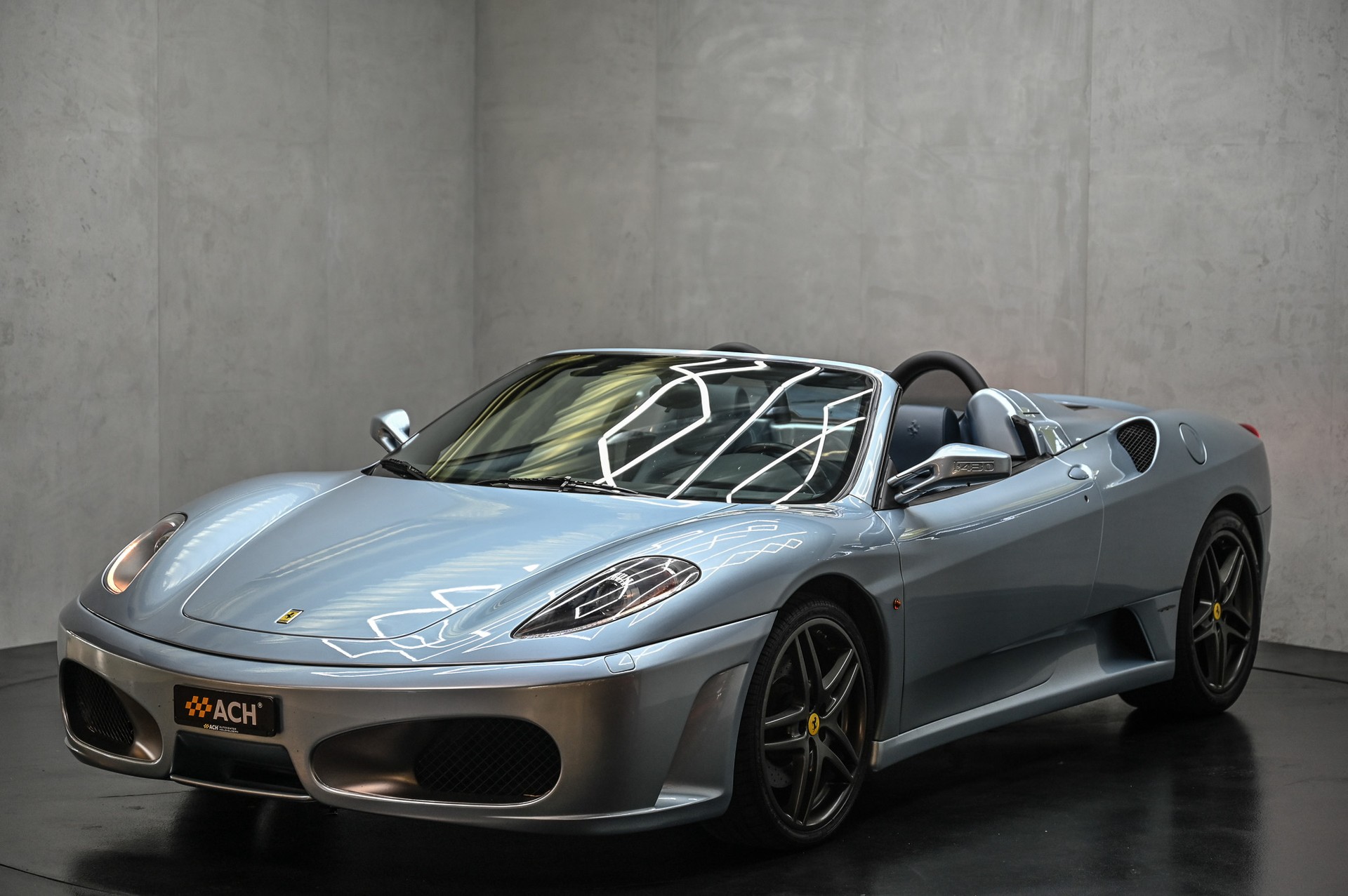 FERRARI F 430 Spider-showroom-element-2