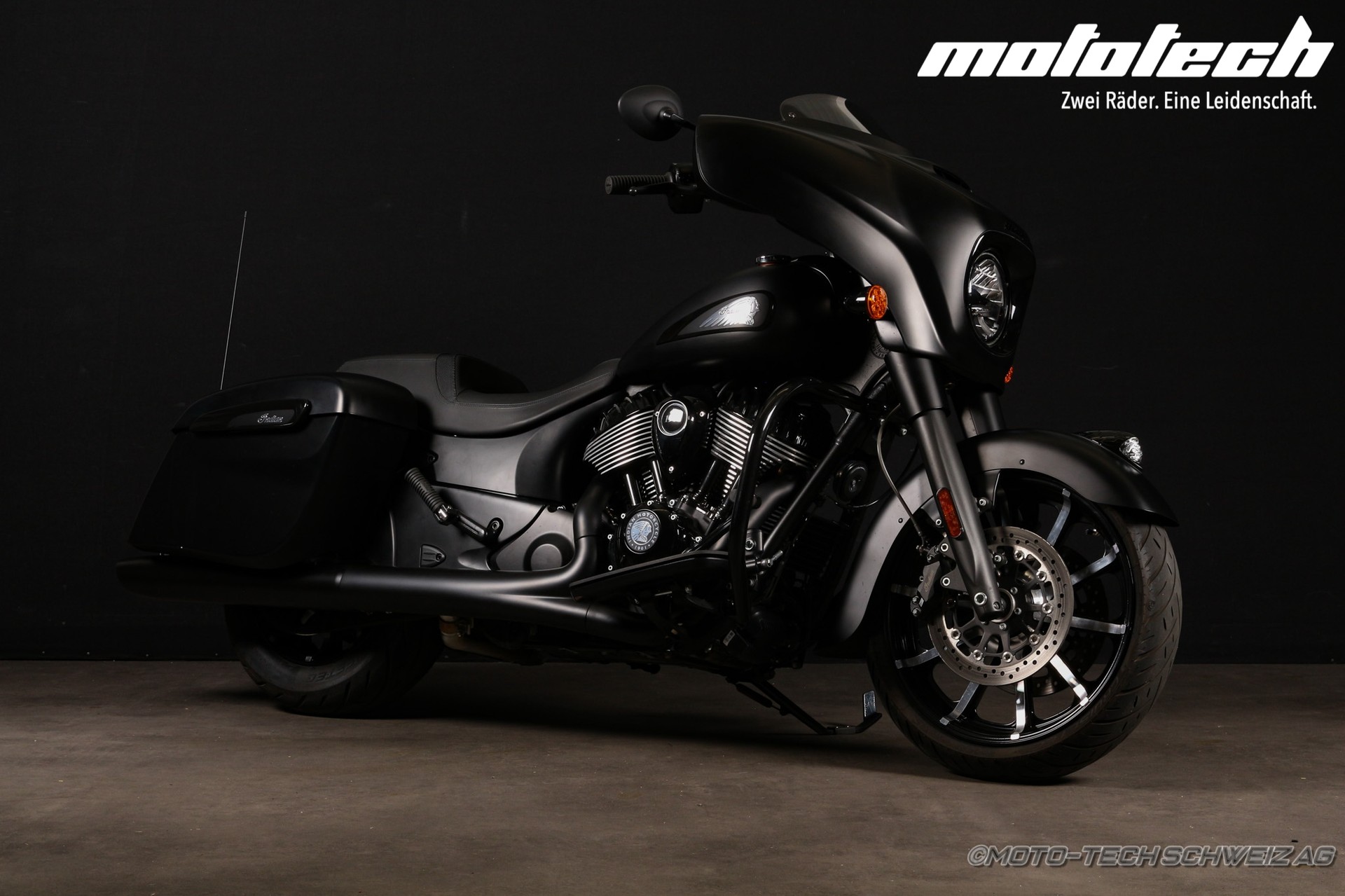 INDIAN Chieftain Dark Horse-image-0