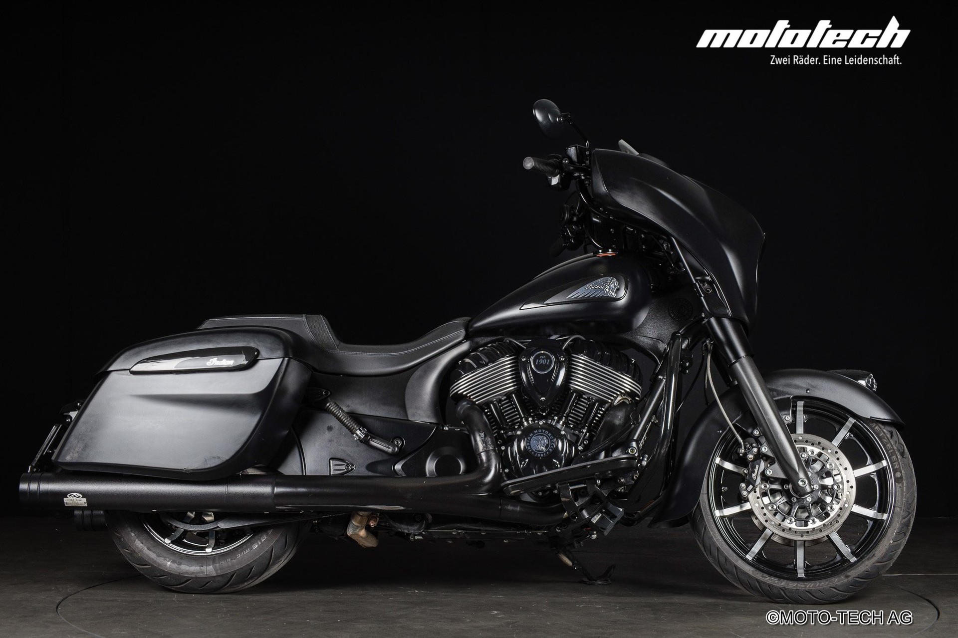 INDIAN Chieftain Dark Horse JEKILL AND HYDE-image-1