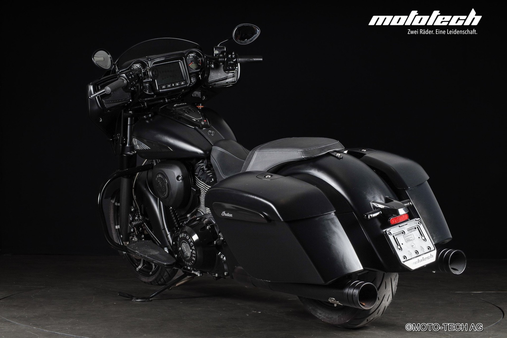 INDIAN Chieftain Dark Horse JEKILL AND HYDE-image-3