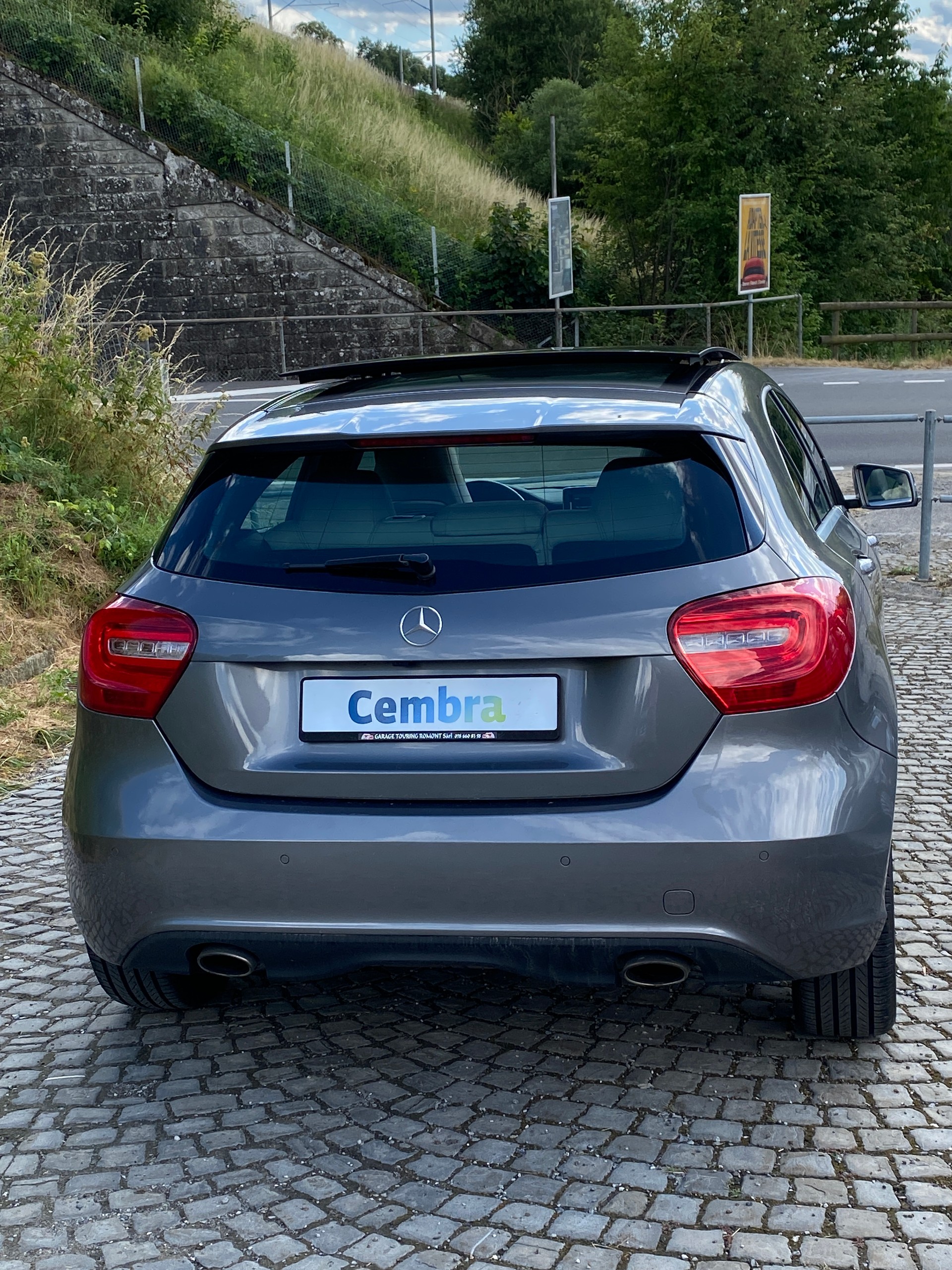 MERCEDES-BENZ A 250 Sport 7G-DCT-showroom-element-2