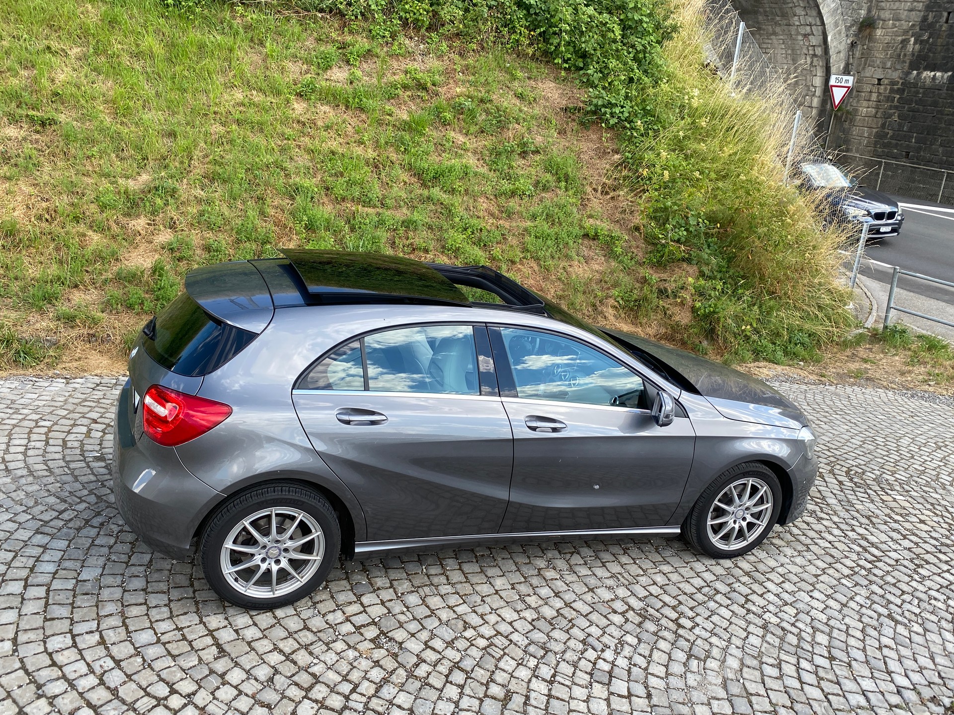 MERCEDES-BENZ A 250 Sport 7G-DCT-image-11