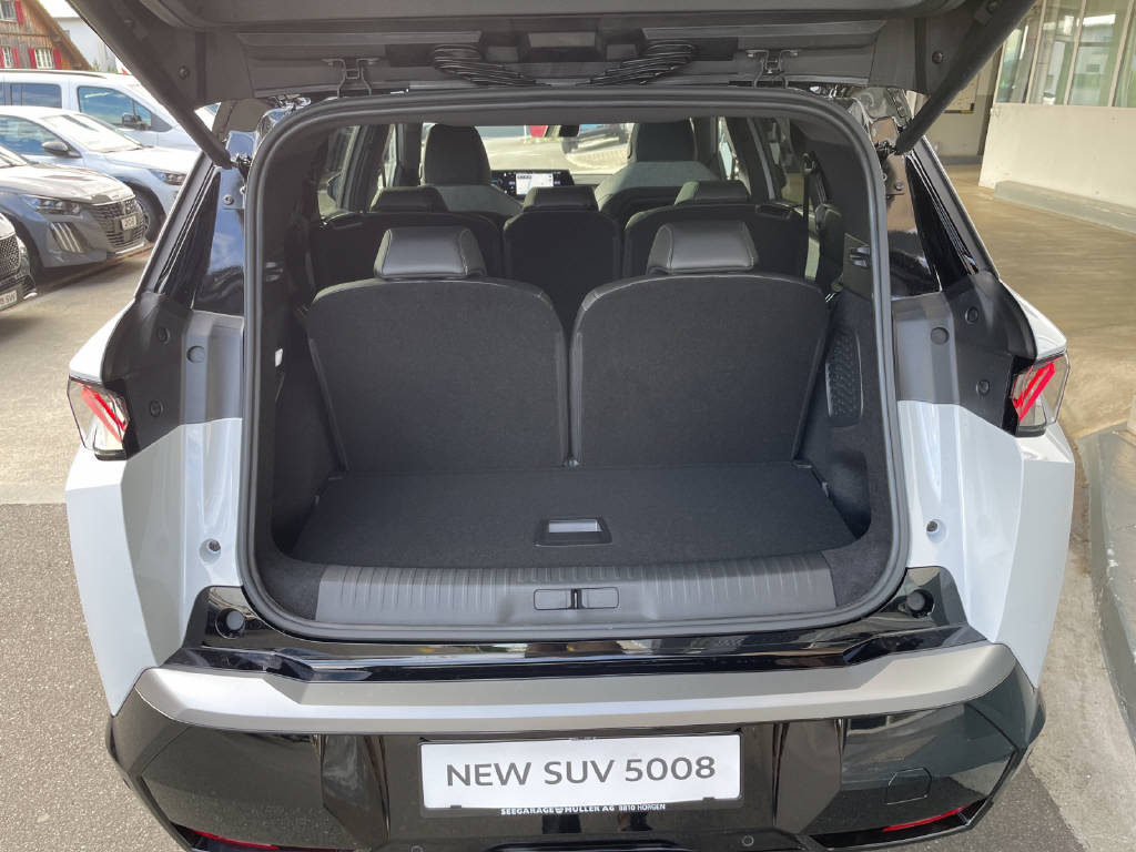 PEUGEOT 5008 long range e-GT Exclusive-image-8