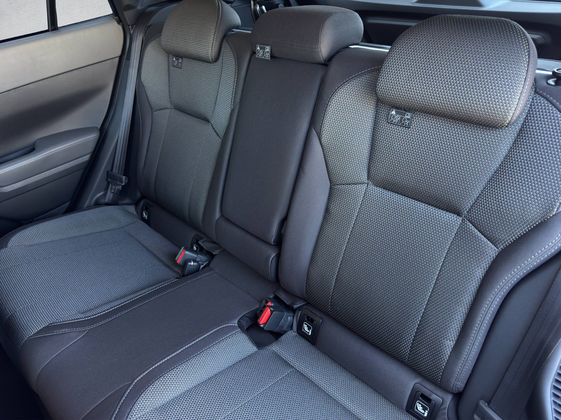 SUBARU Crosstrek 2.0i e-Boxer Swiss Plus-image-11