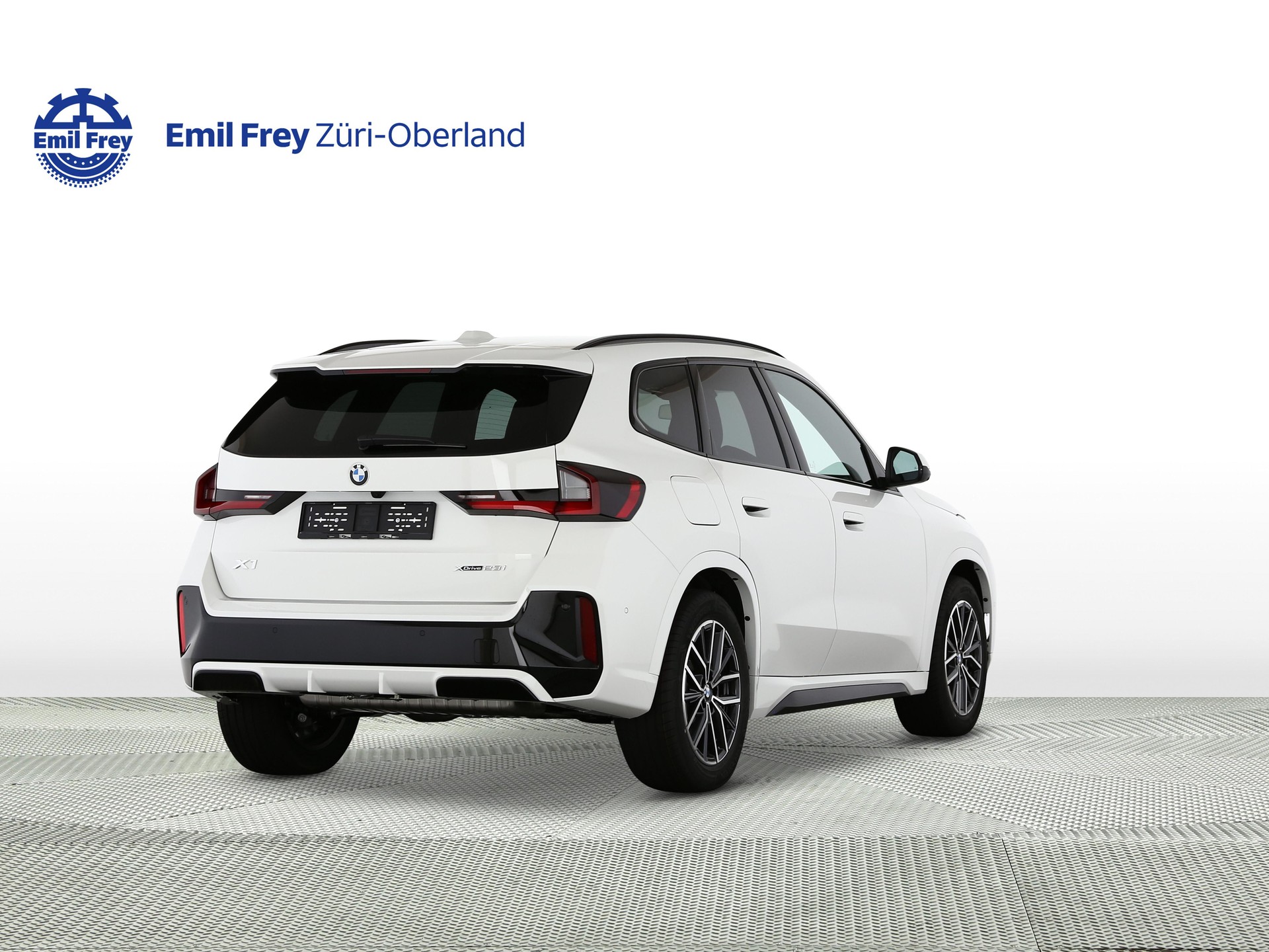 BMW X1 23i xDrive paddles-showroom-element-2