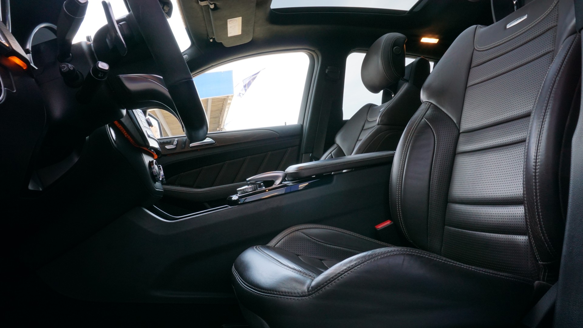 MERCEDES-BENZ GLE 63 V8 S AMG Coupé-image-13