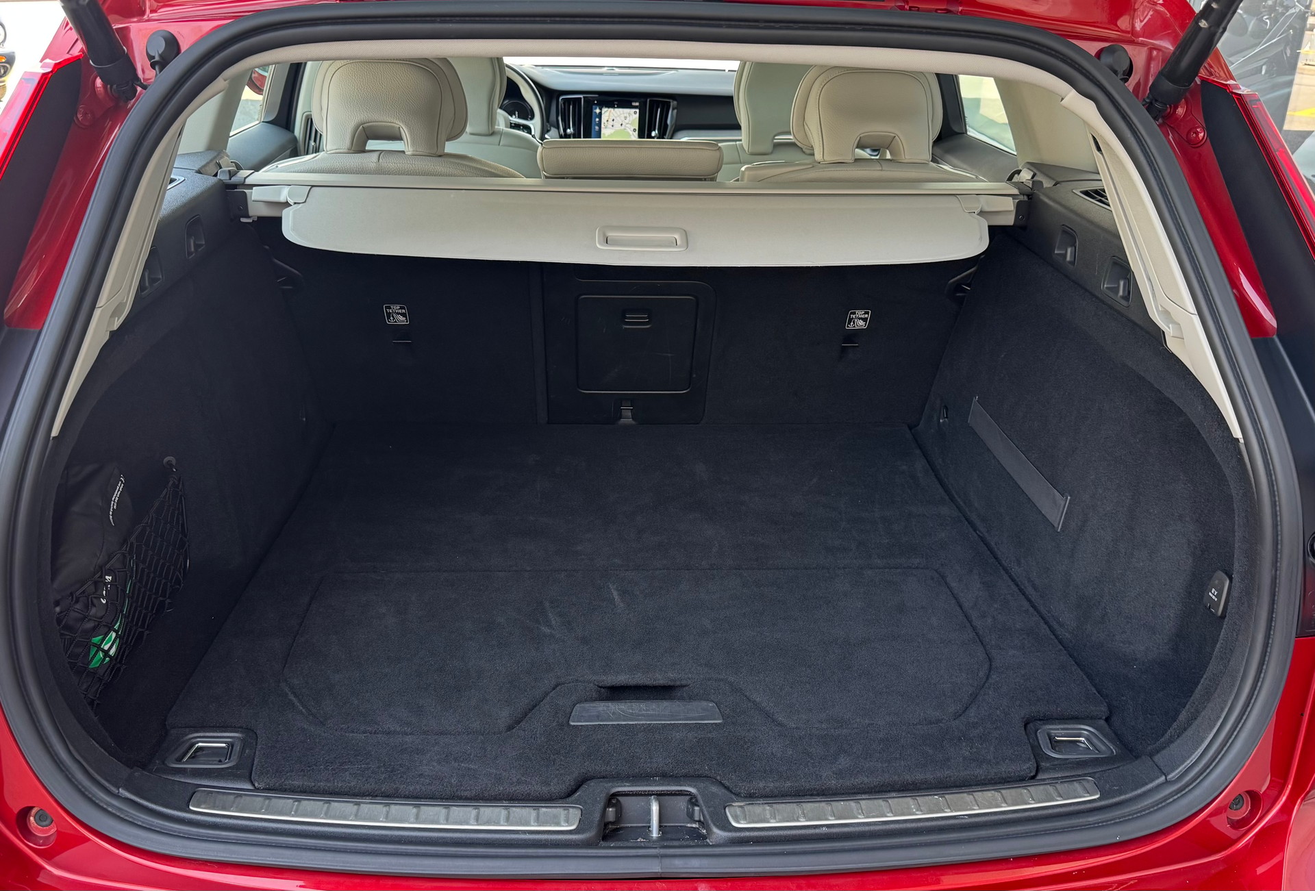 VOLVO V60 T8 eAWD Twin Engine Inscription Geartronic-image-12