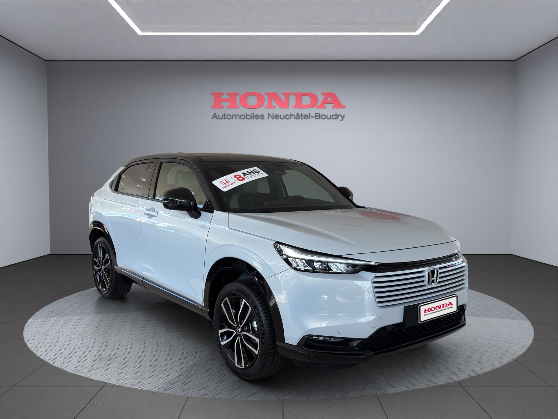 HONDA HR-V 1.5 i-MMD Advance Style Plus-showroom-element-1