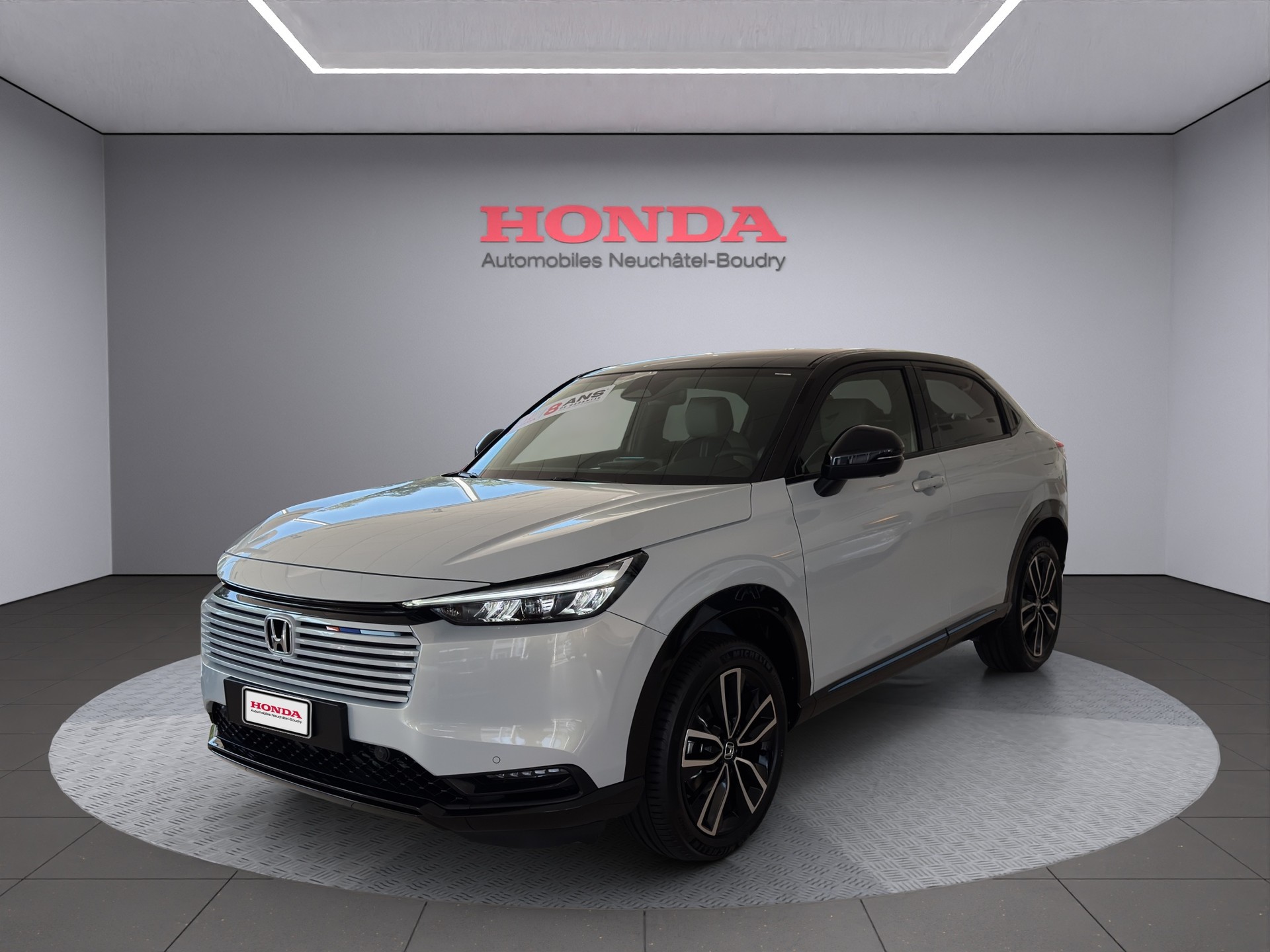 HONDA HR-V 1.5 i-MMD Advance Style Plus-showroom-element-3