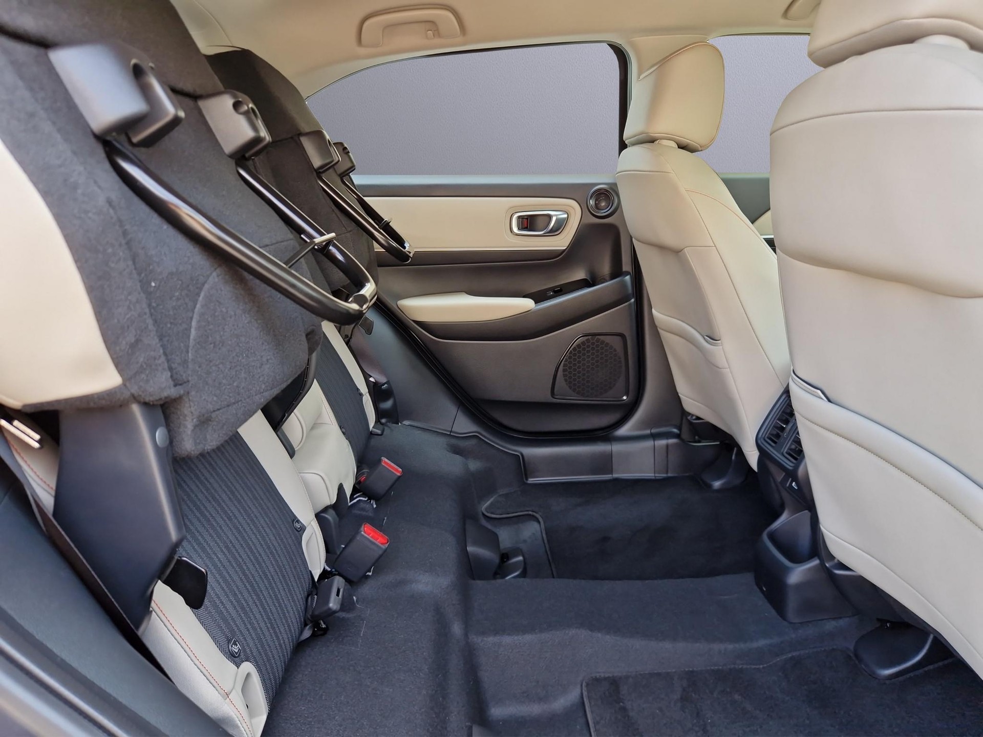 HONDA HR-V 1.5 i-MMD Advance Style Plus-image-19