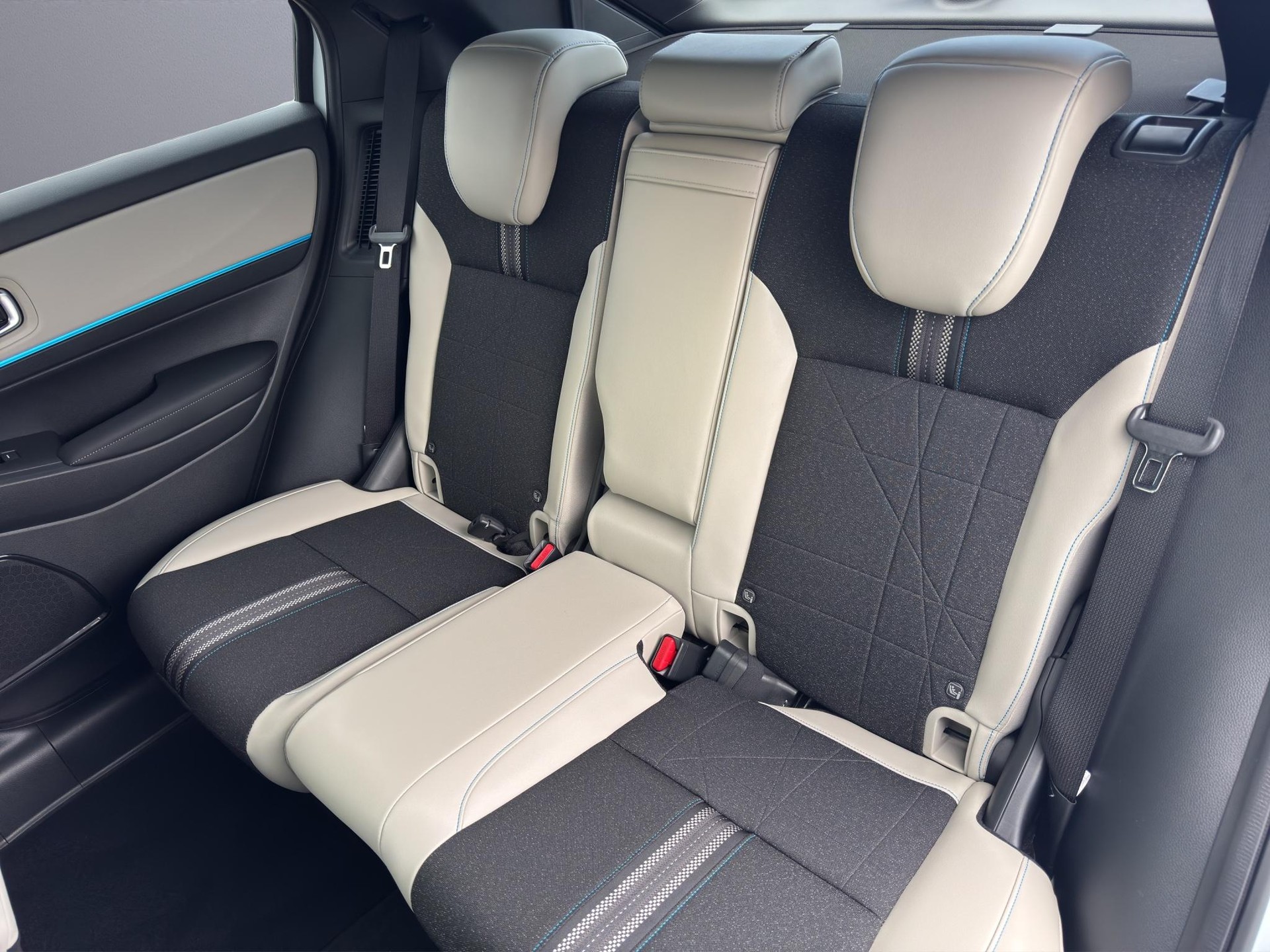 HONDA HR-V 1.5 i-MMD Advance Style Plus-image-15