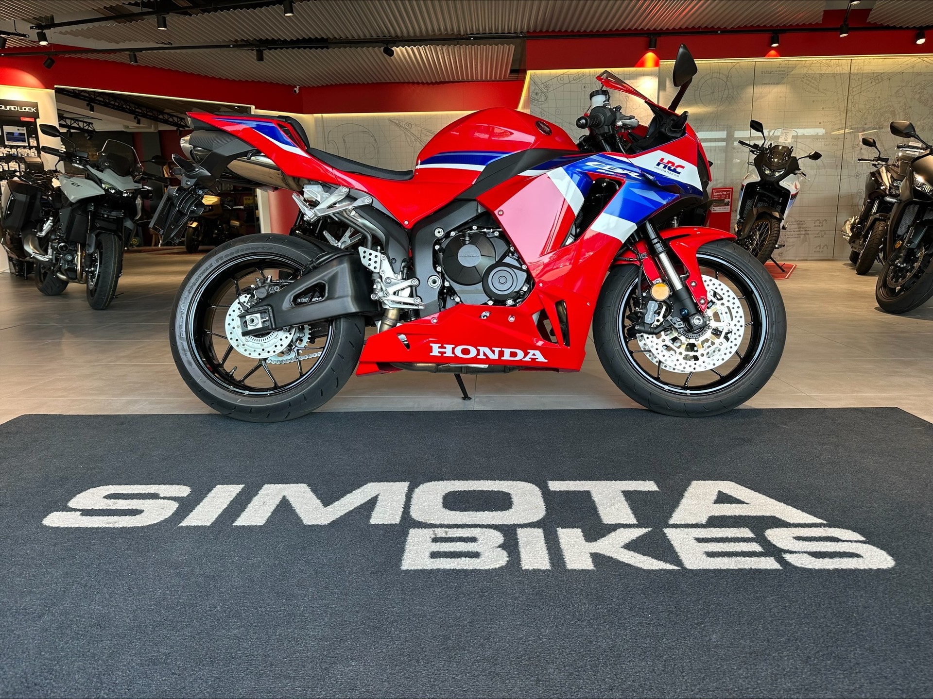HONDA CBR 600 RR-image-0