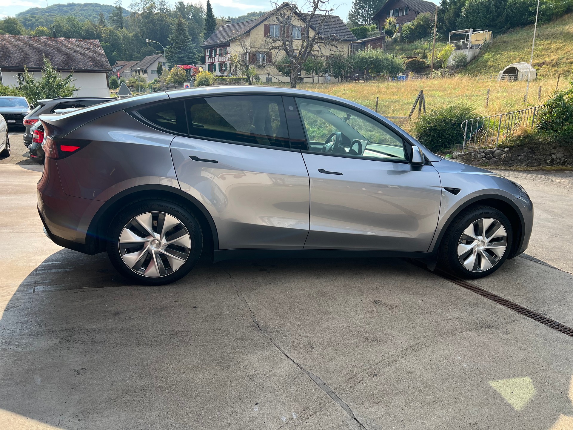 TESLA Model Y Long Range // SoH 94%-image-7