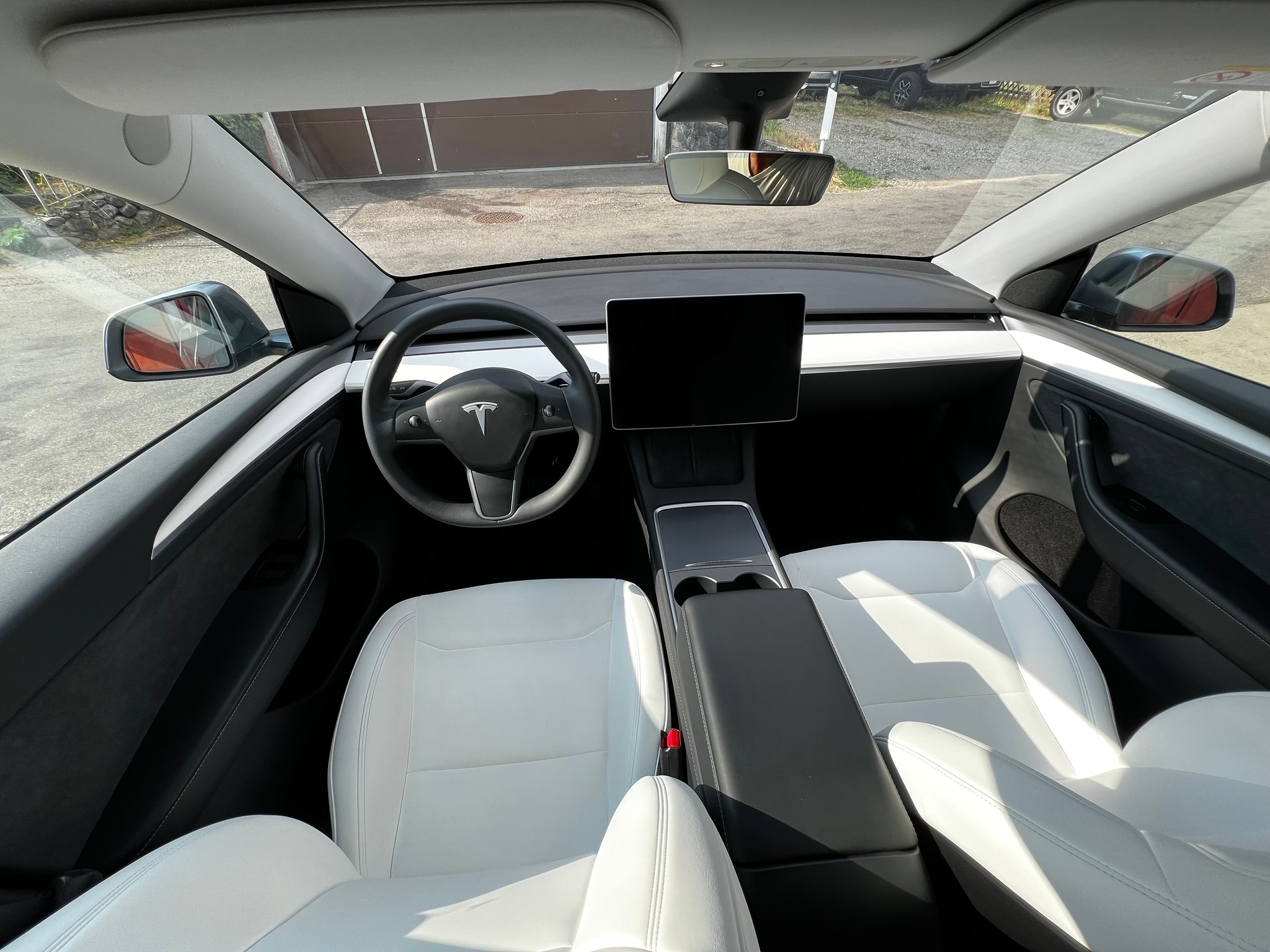 TESLA Model Y Long Range // SoH 94%-image-18