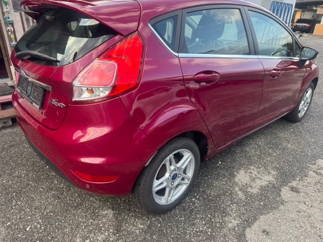 FORD Fiesta 1.0 SCTi Titanium-image-5