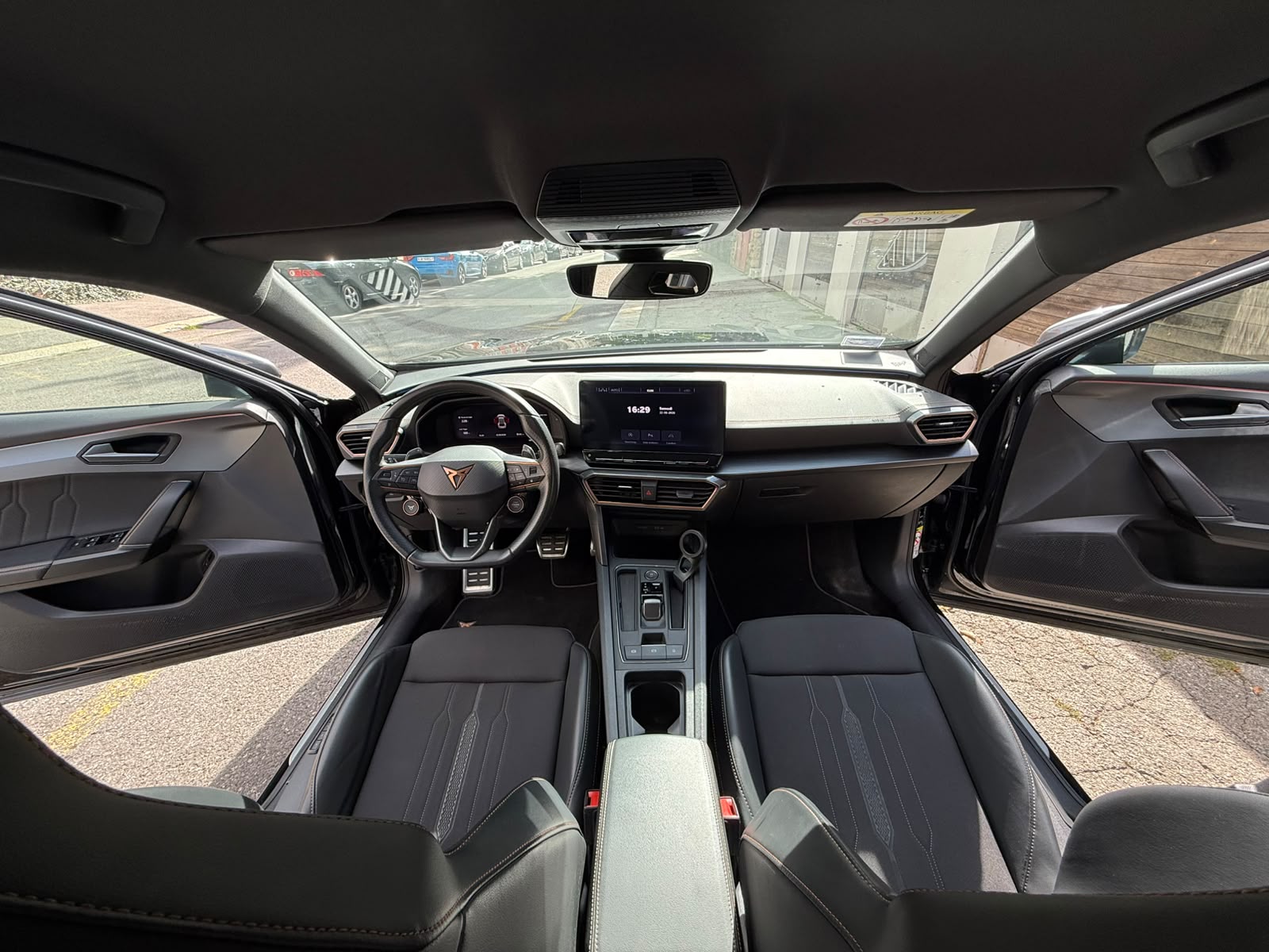 CUPRA 2.0 TSI VZ 4Drive DSG-image-3