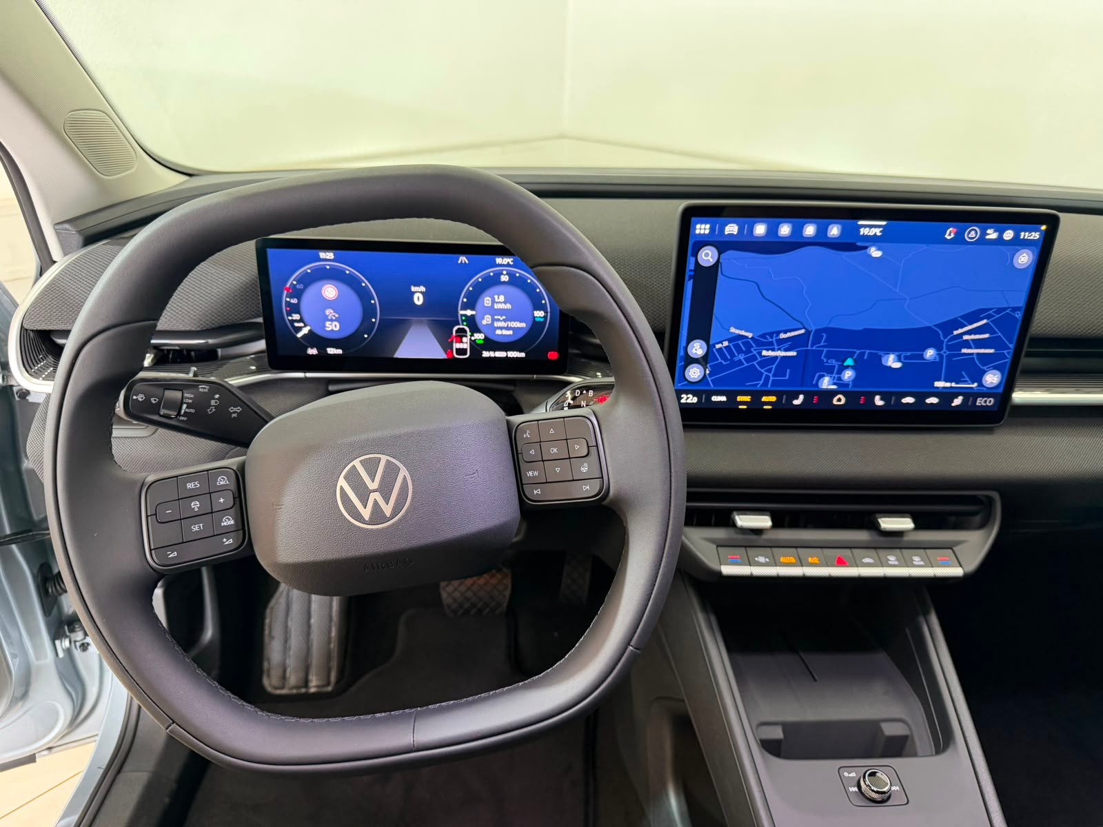 VW ID.Polo 52 kWh Life Edition One-image-8