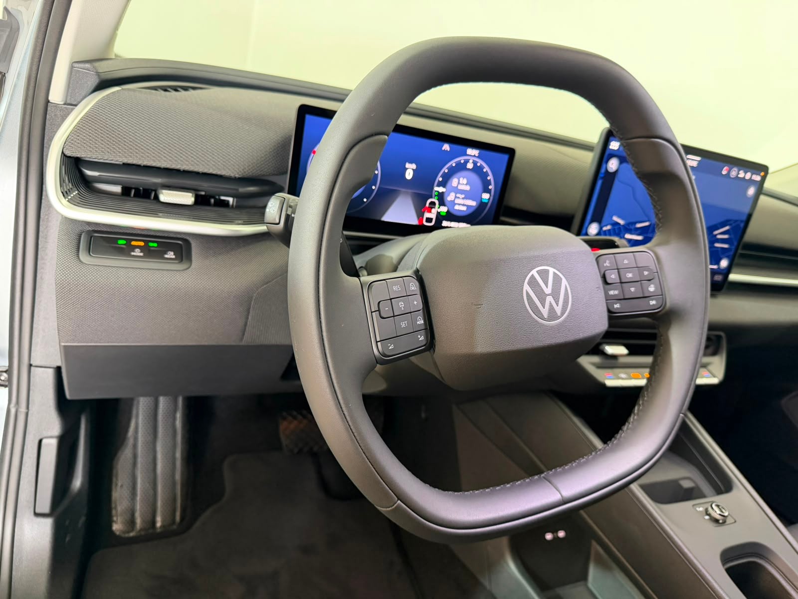 VW ID.Polo 52 kWh Life Edition One-image-6