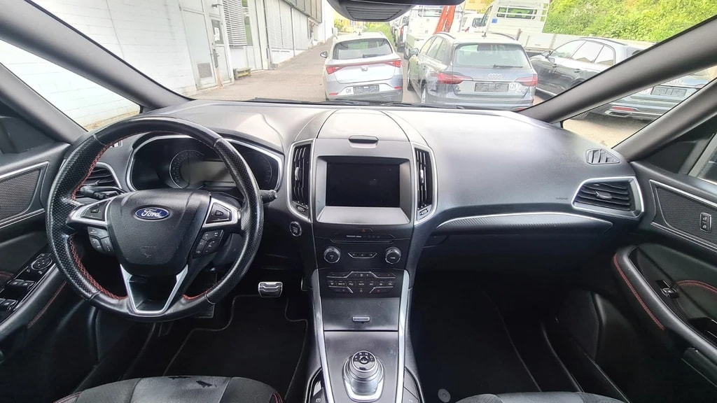 FORD S-Max 2.5 FHEV ST-Line 7Pl ** 190 PS ** 7-Plätzer ** Navi ** RF-Kamera ** Sitzmemory ** Frisch Ab MFK & Service **-image-12