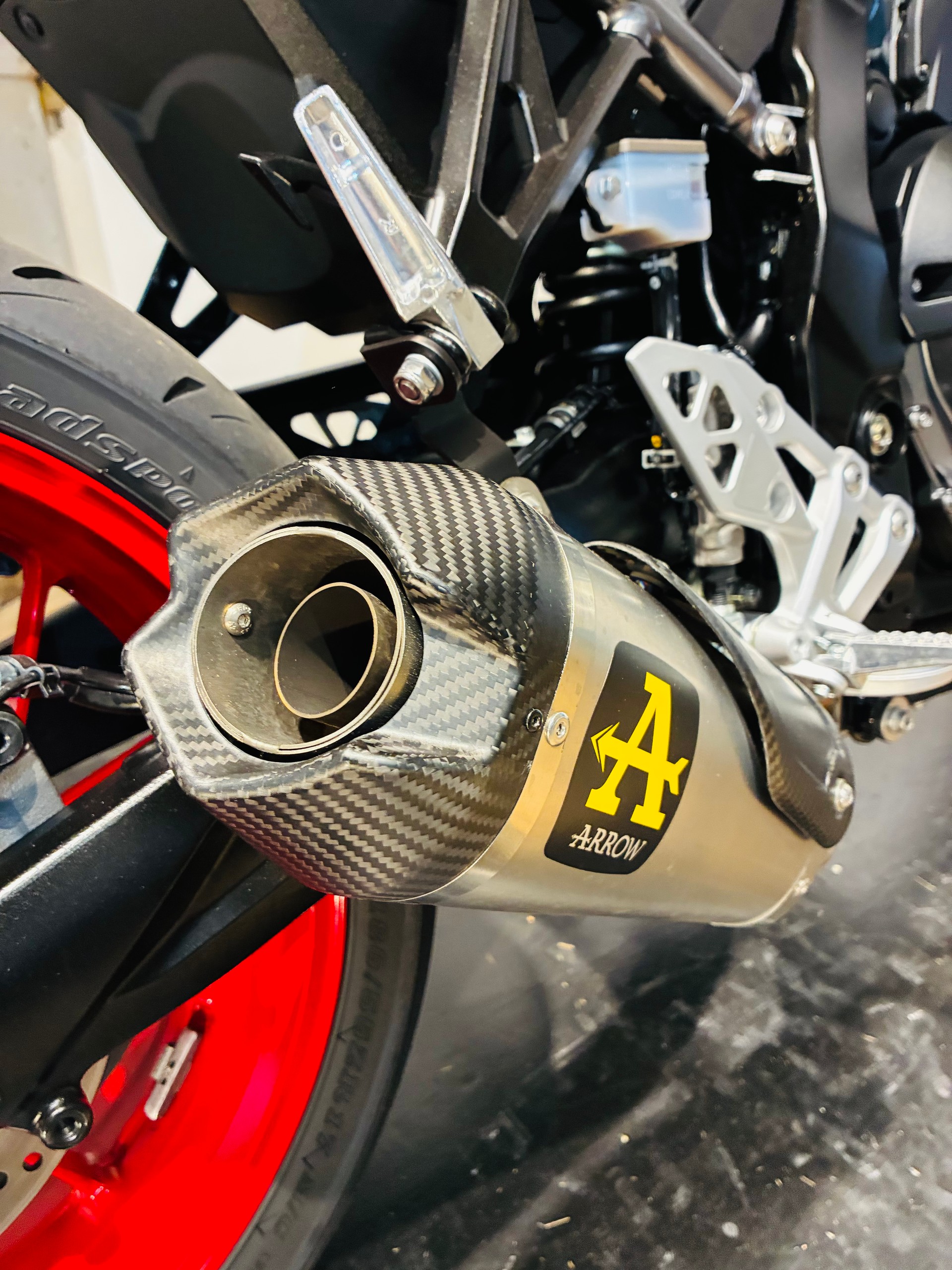 SUZUKI GSX-8S-image-5