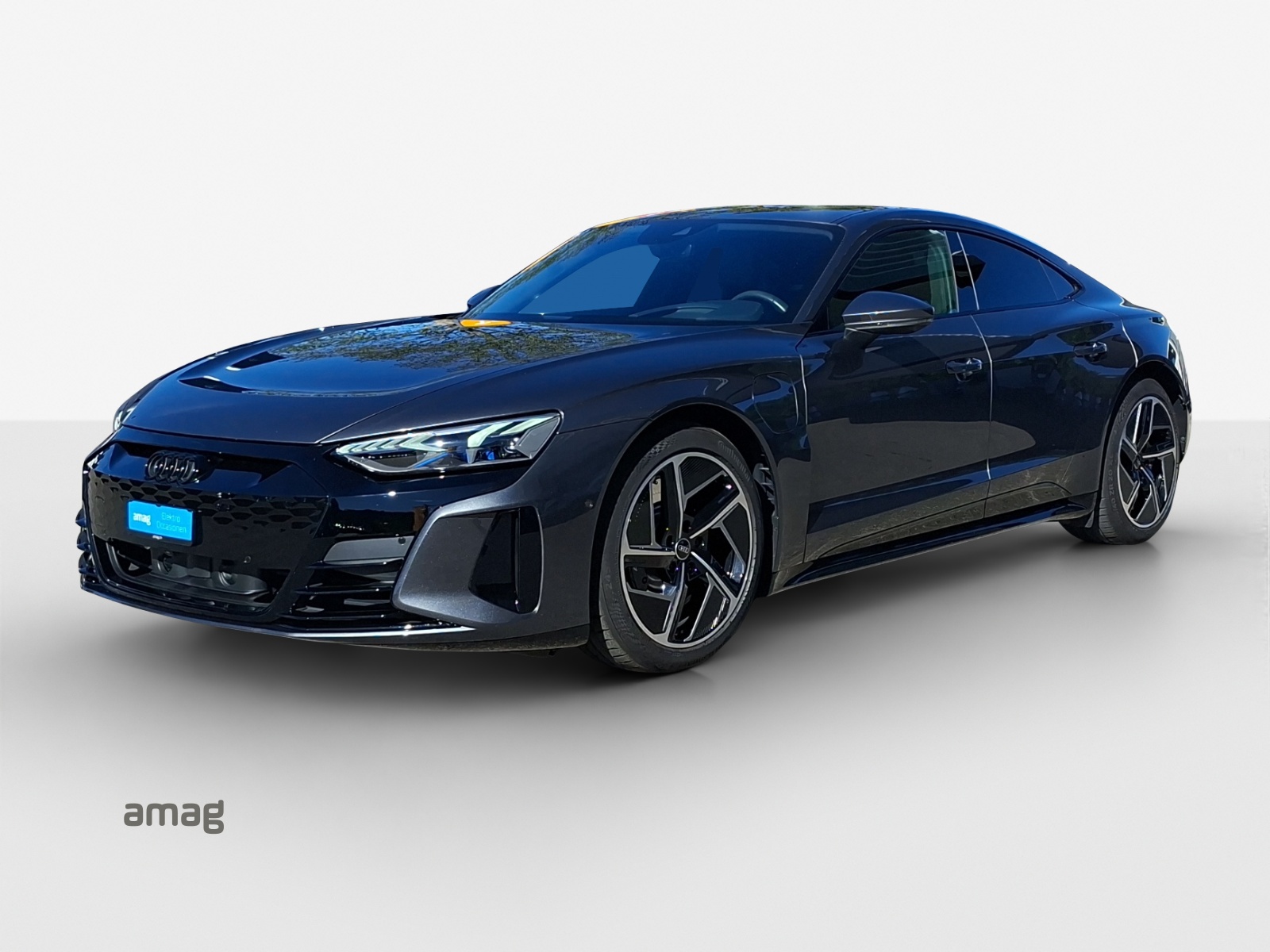 AUDI e-tron GT quattro