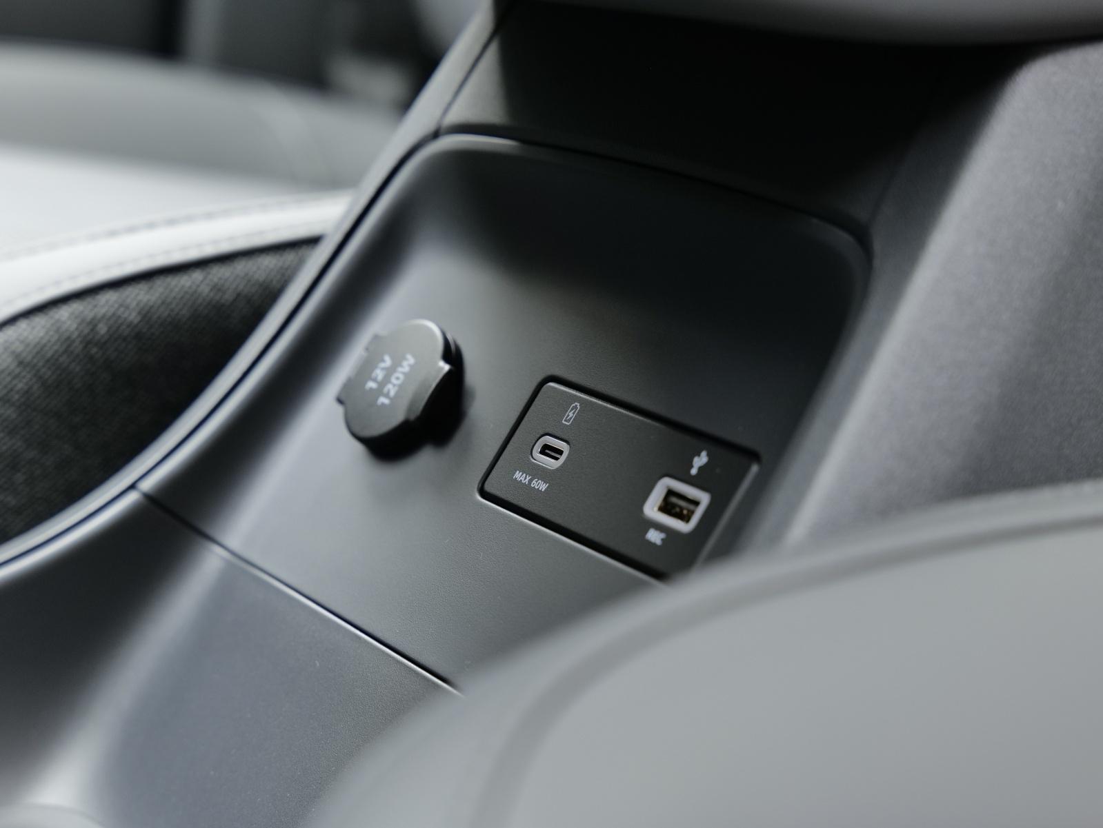 LEAPMOTOR B10 1.5 Hybrid EV-image-27
