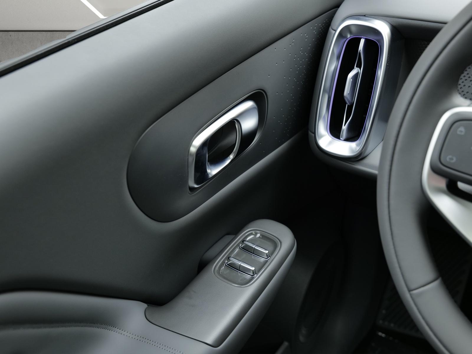 LEAPMOTOR B10 1.5 Hybrid EV-image-17