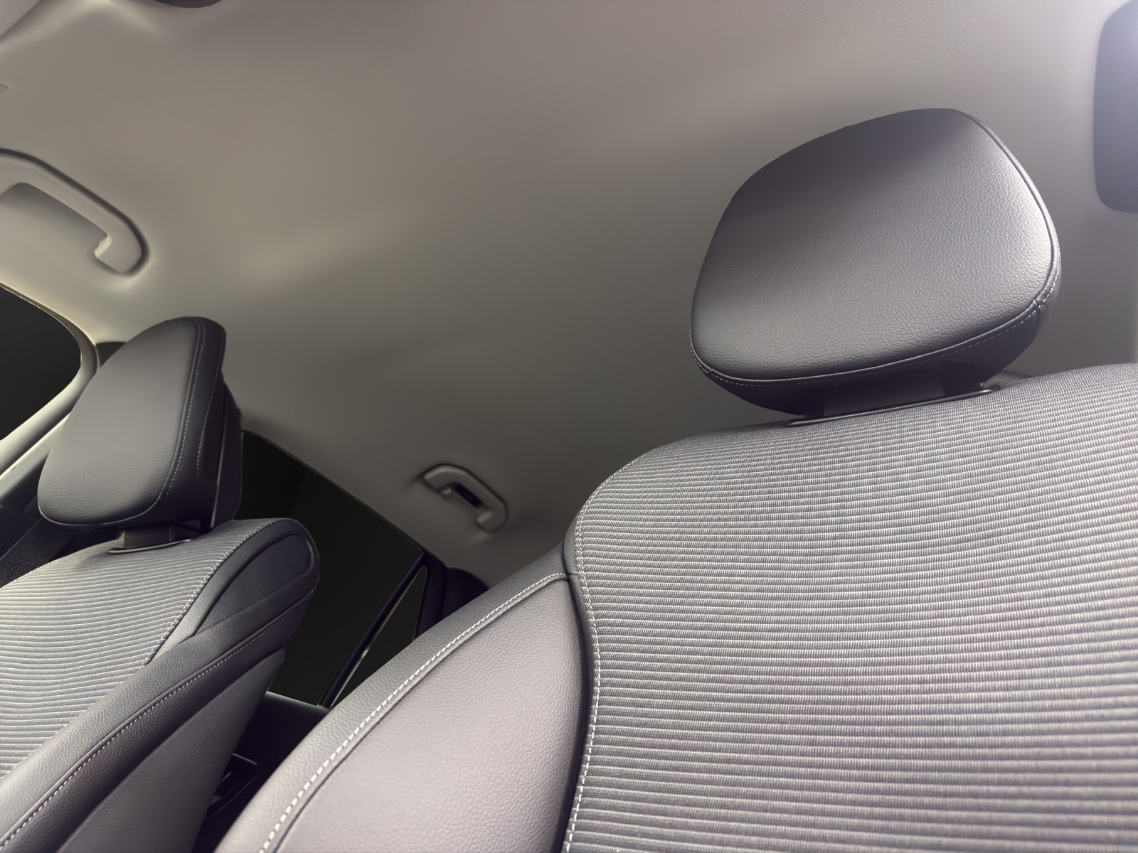 MERCEDES-BENZ GLC 200 d 4Matic 9G-Tronic-image-13