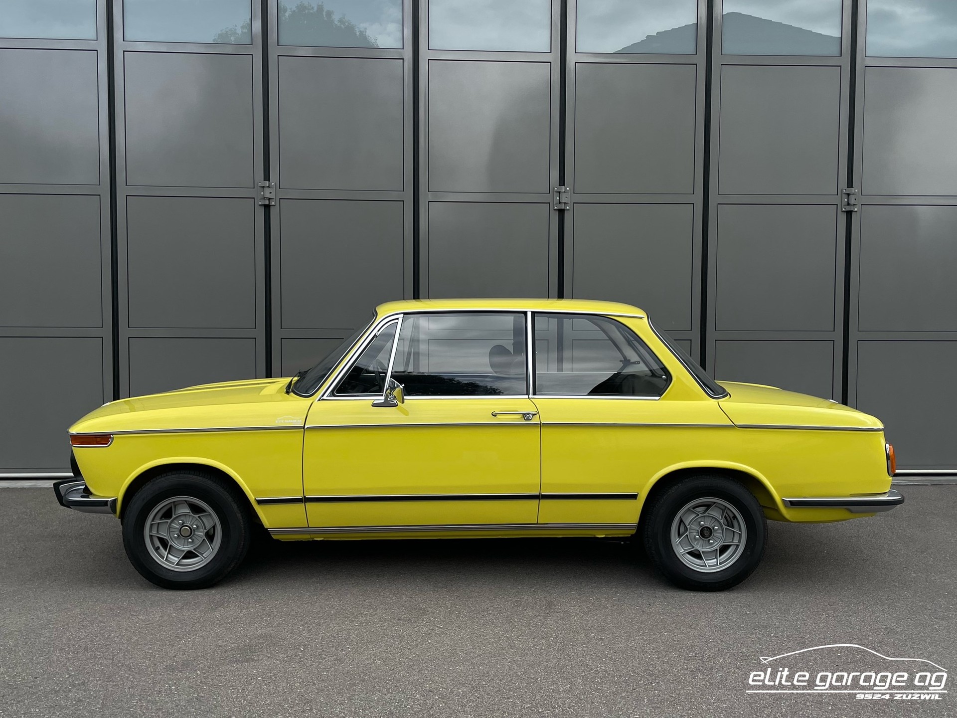 BMW 2002 tii-image-1