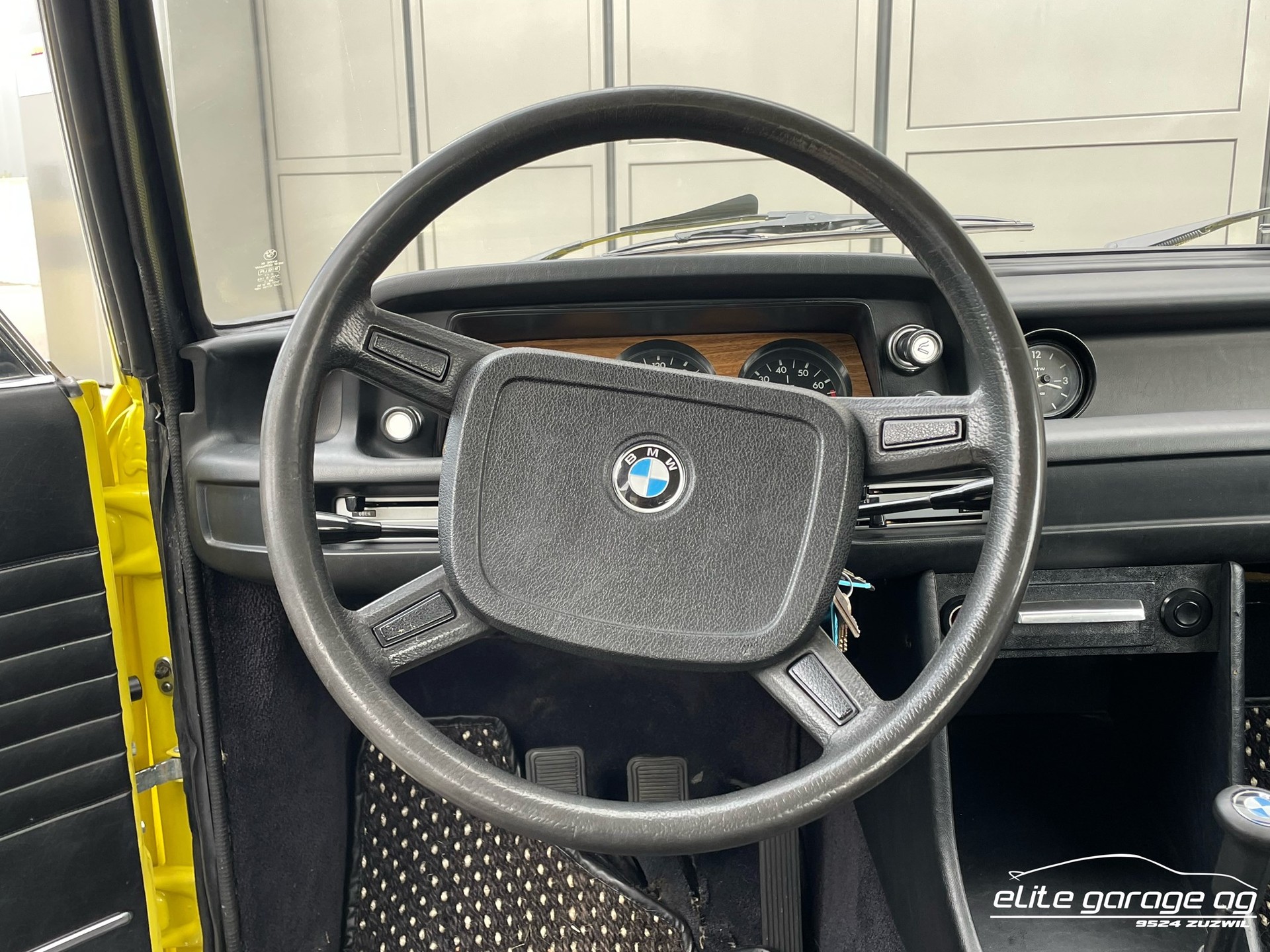 BMW 2002 tii-image-11