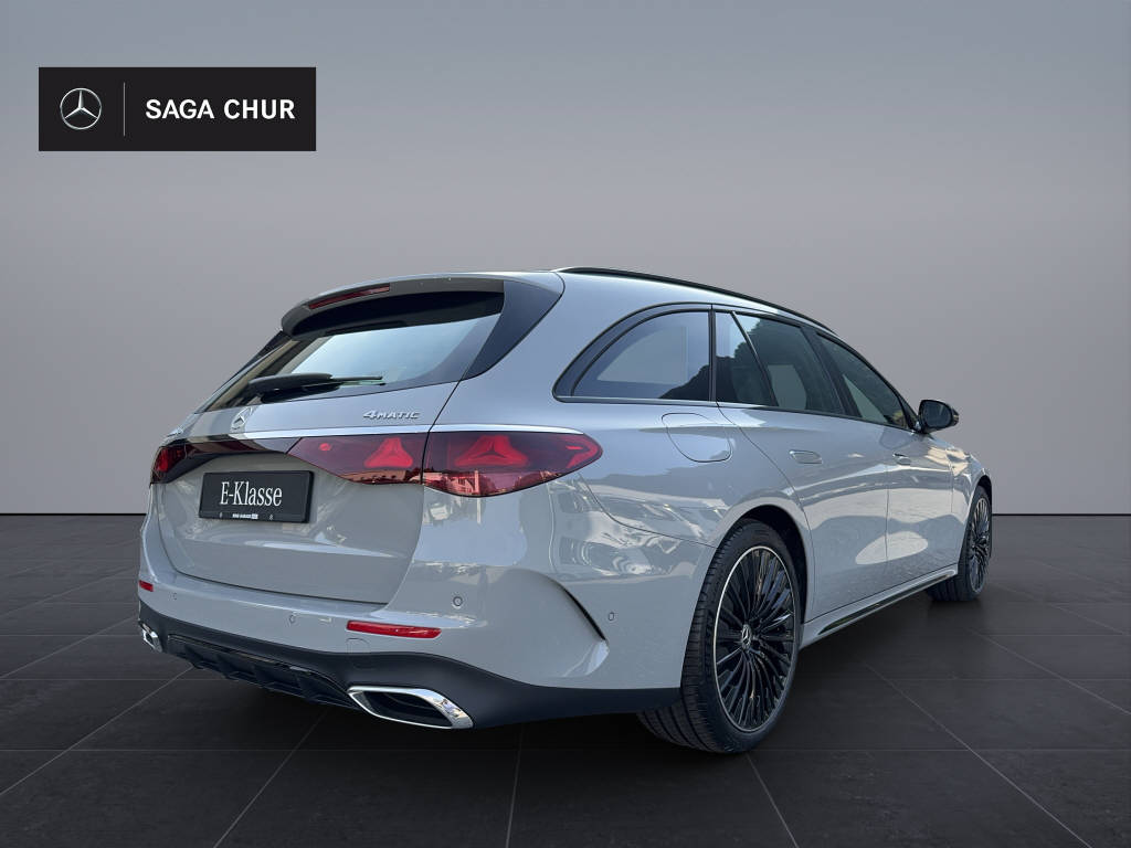 MERCEDES-BENZ E 300 de AMG Line 4matic Kombi-image-5