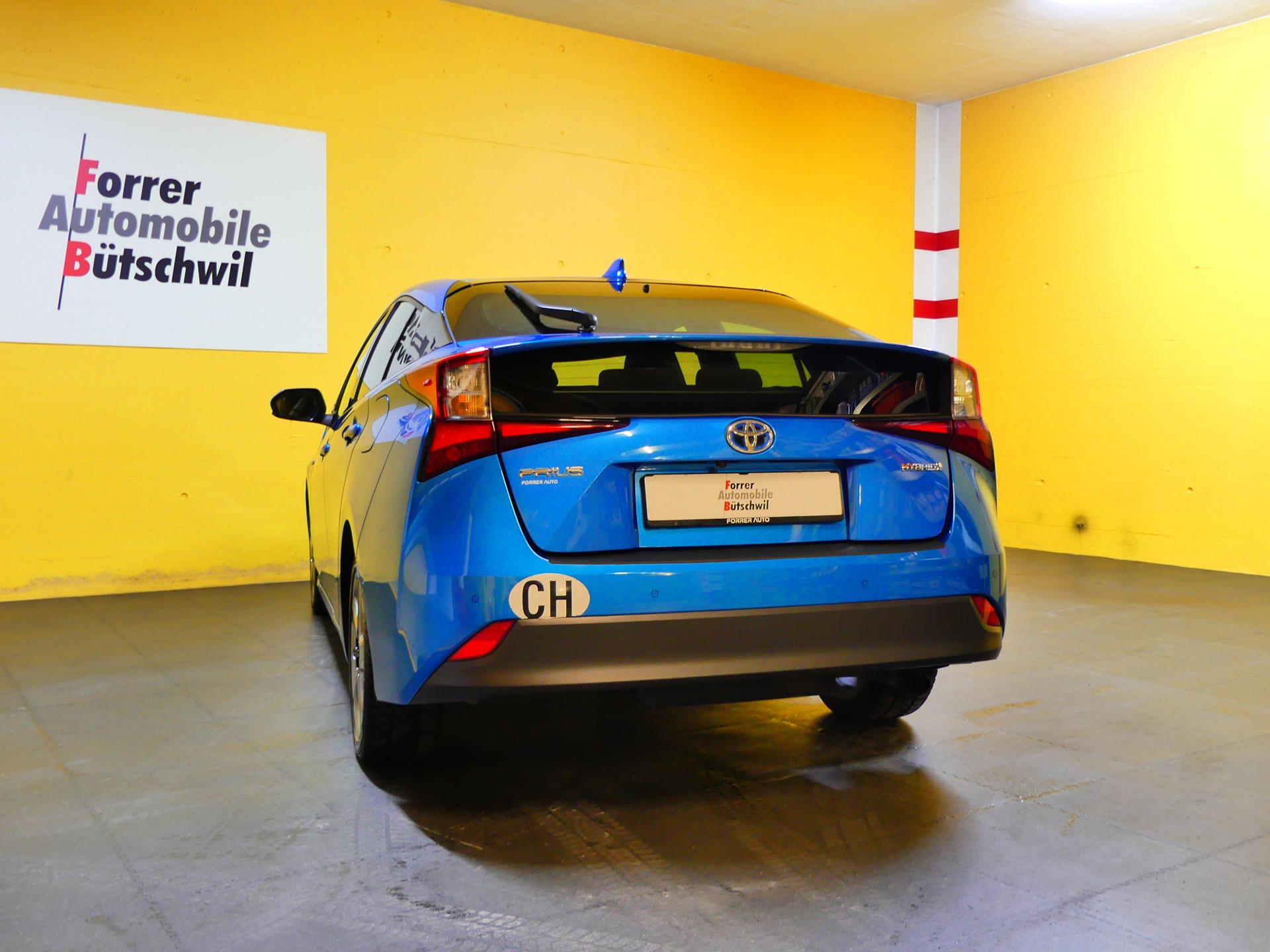 TOYOTA Prius 1.8 VVT-i HSD AWD-i Premium-image-4