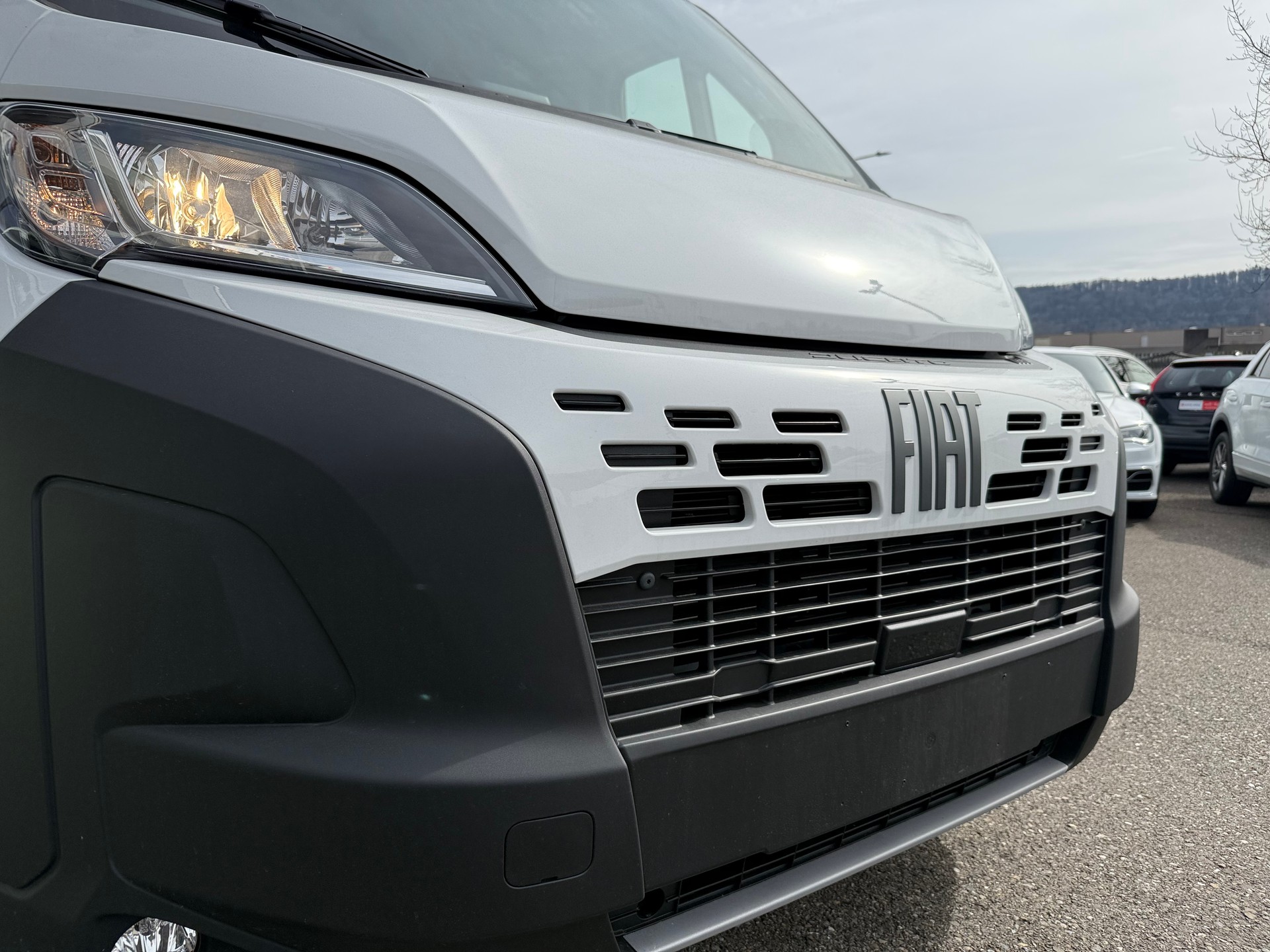 FIAT Ducato Maxi 35 L4H3 2.2MTJ 180PS 3T AHK, 270°Tür, Holzboden, Doppelairbag, Kamera-showroom-element-2