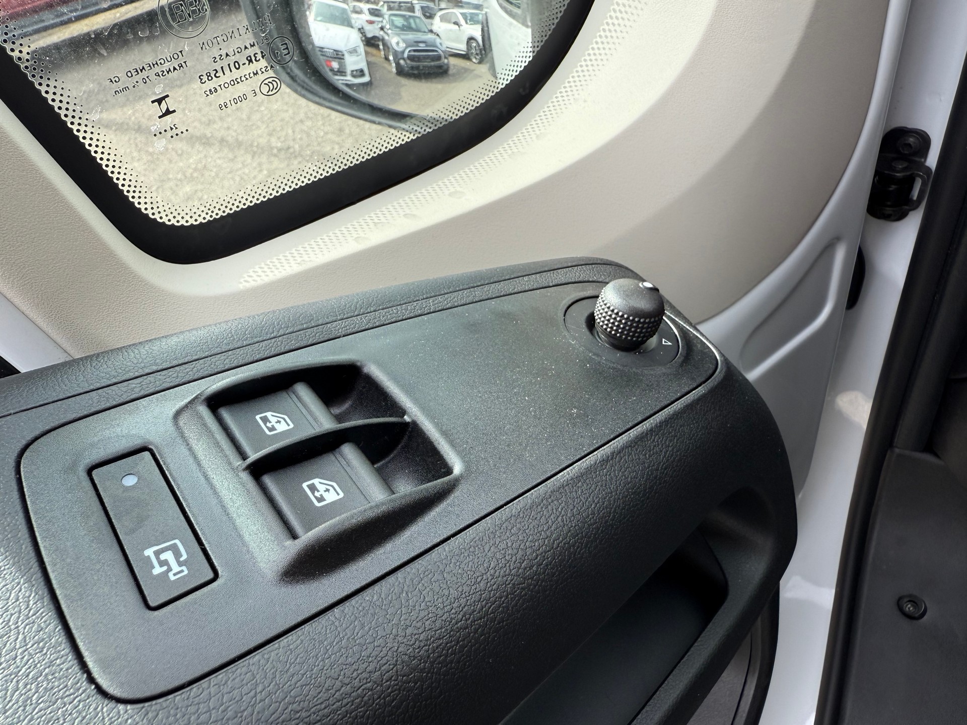 FIAT Ducato Maxi 35 L4H3 2.2MTJ 180PS 3T AHK, 270°Tür, Holzboden, Doppelairbag, Kamera-image-19