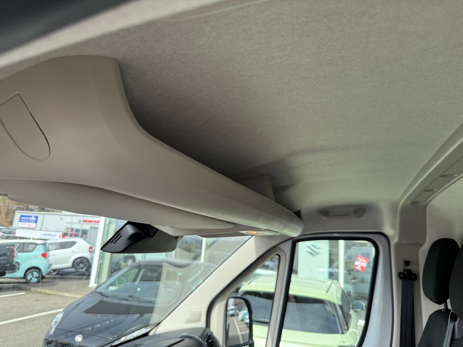 FIAT Ducato Maxi 35 L4H3 2.2MTJ 180PS 3T AHK, 270°Tür, Holzboden, Doppelairbag, Kamera-image-21