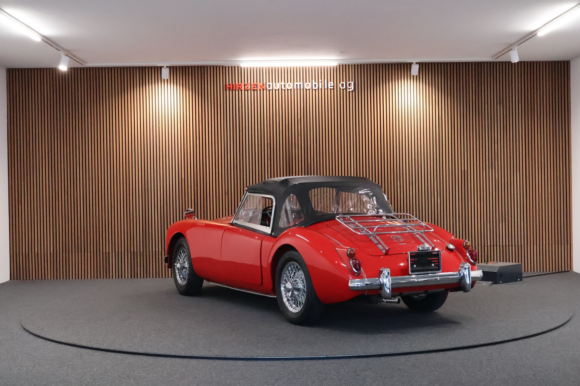 MG MGA-showroom-element-3