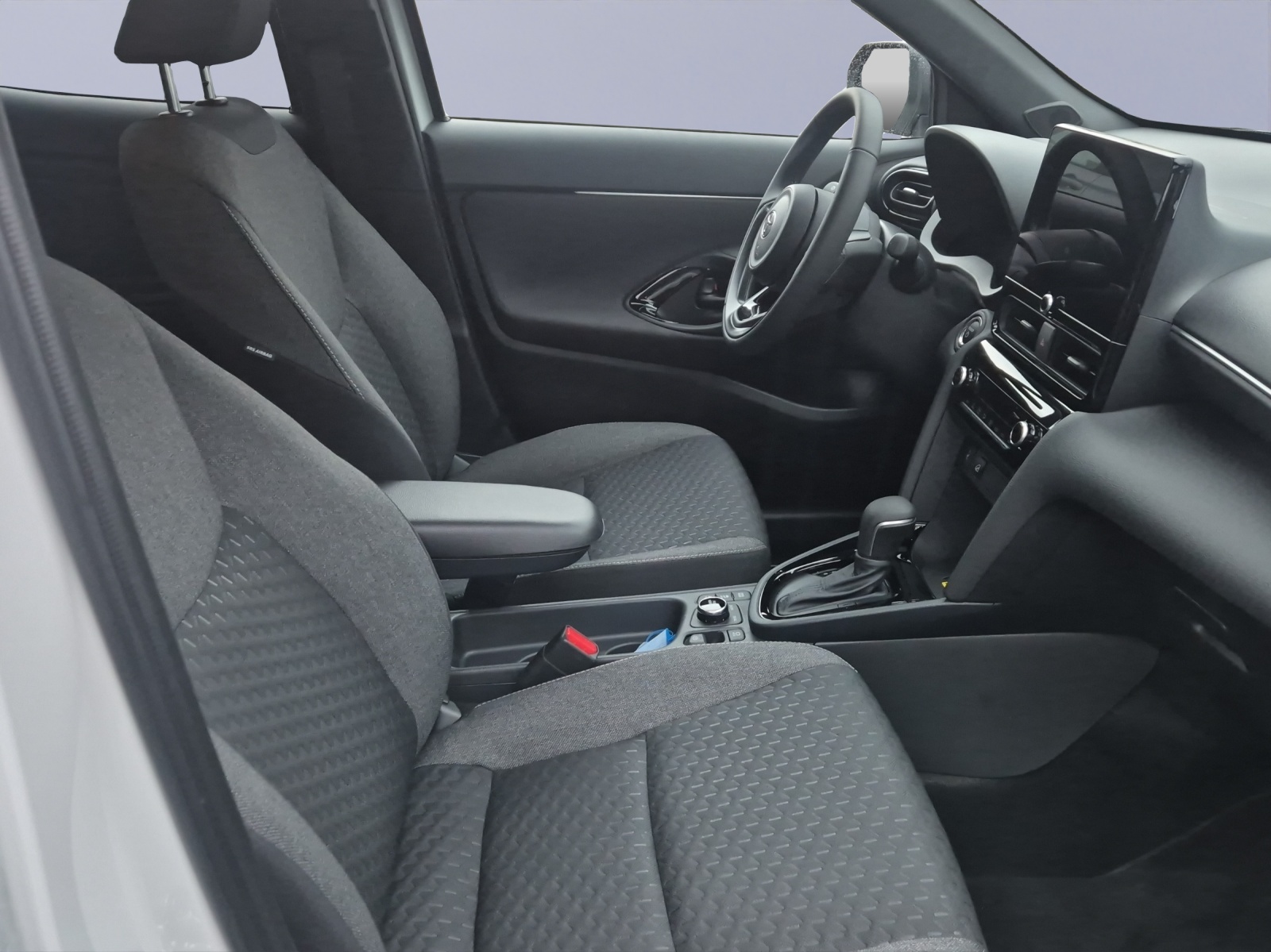 TOYOTA Yaris Cross 1.5 Trend AWDi e-CVT-image-11