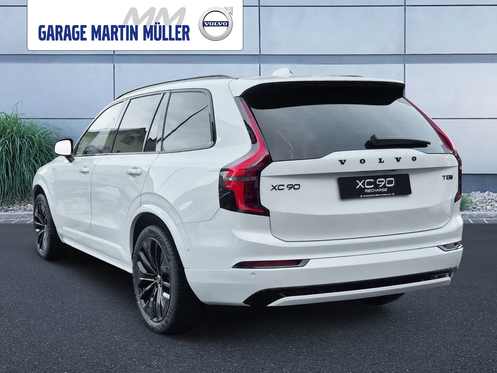 VOLVO XC90 2.0 T8 TE Black Edition eAWD-showroom-element-2