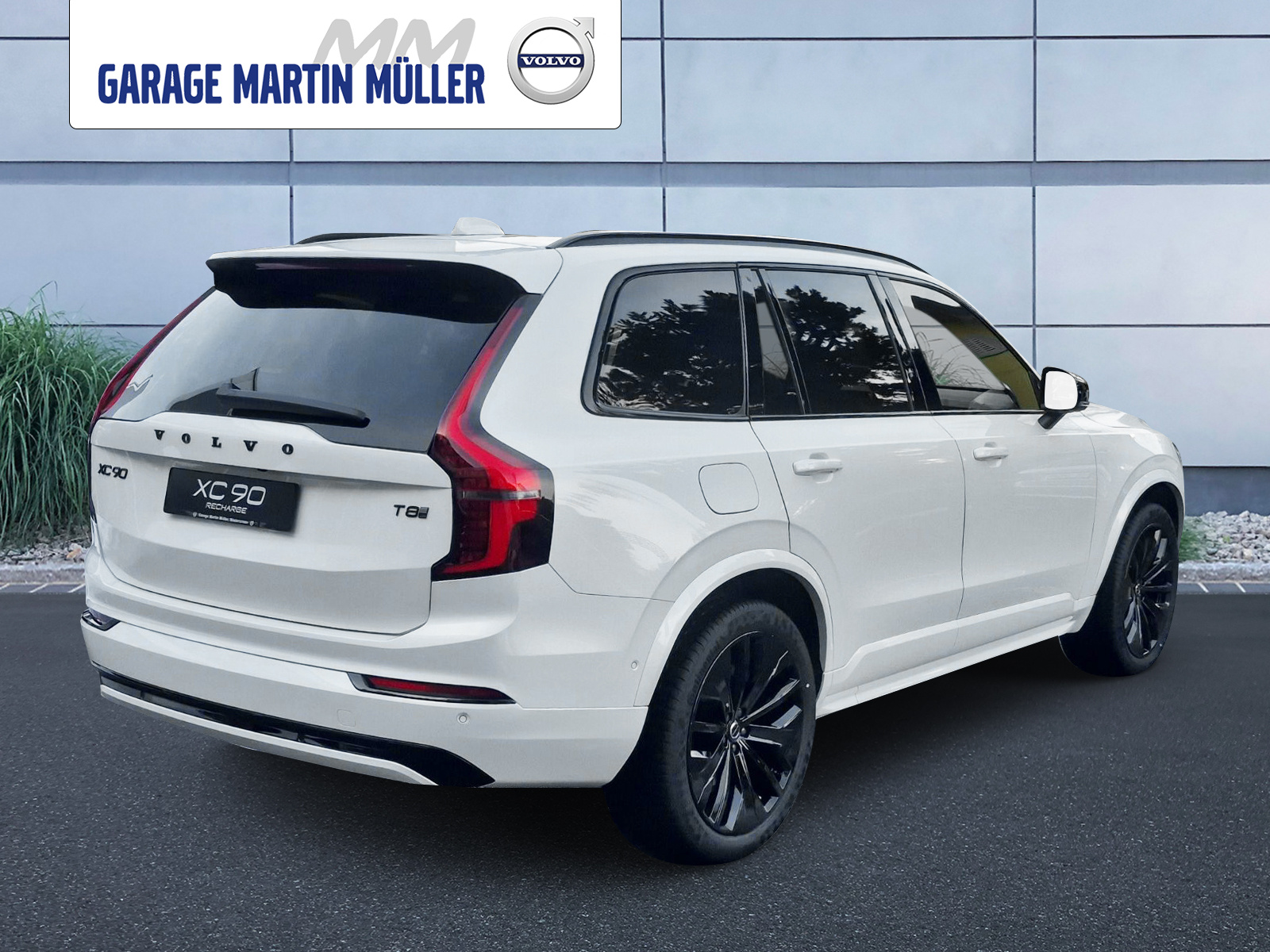 VOLVO XC90 2.0 T8 TE Black Edition eAWD-image-4