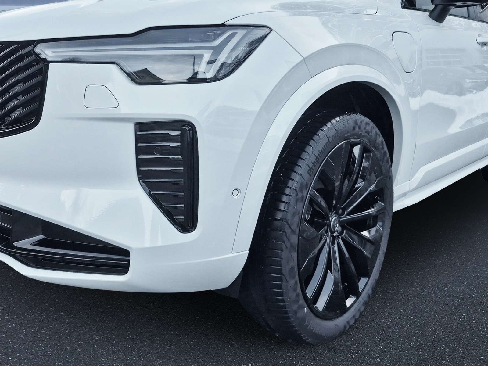 VOLVO XC90 2.0 T8 TE Black Edition eAWD-image-8