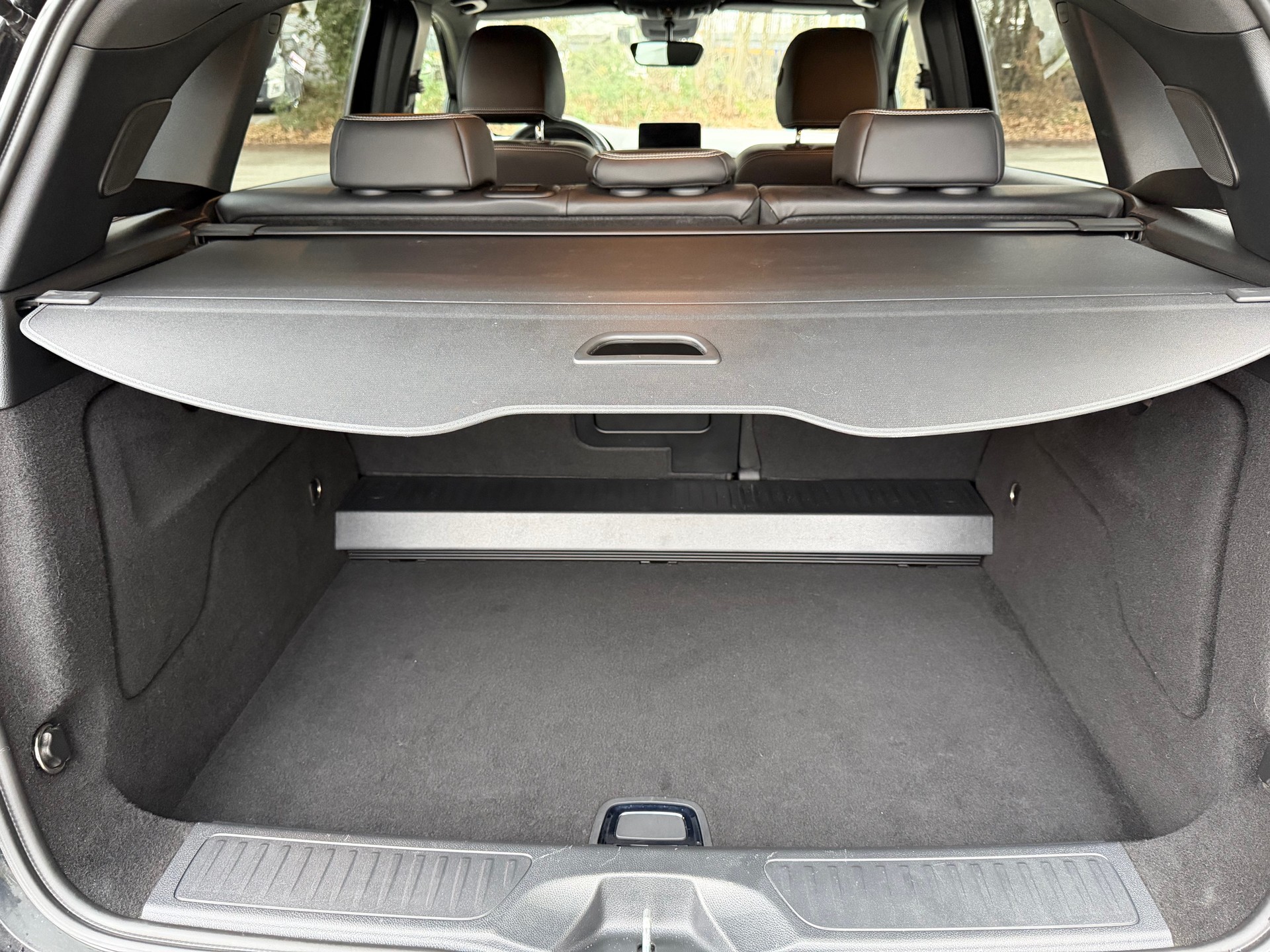 MERCEDES-BENZ B 200 Night Star 7G-DCT-image-14