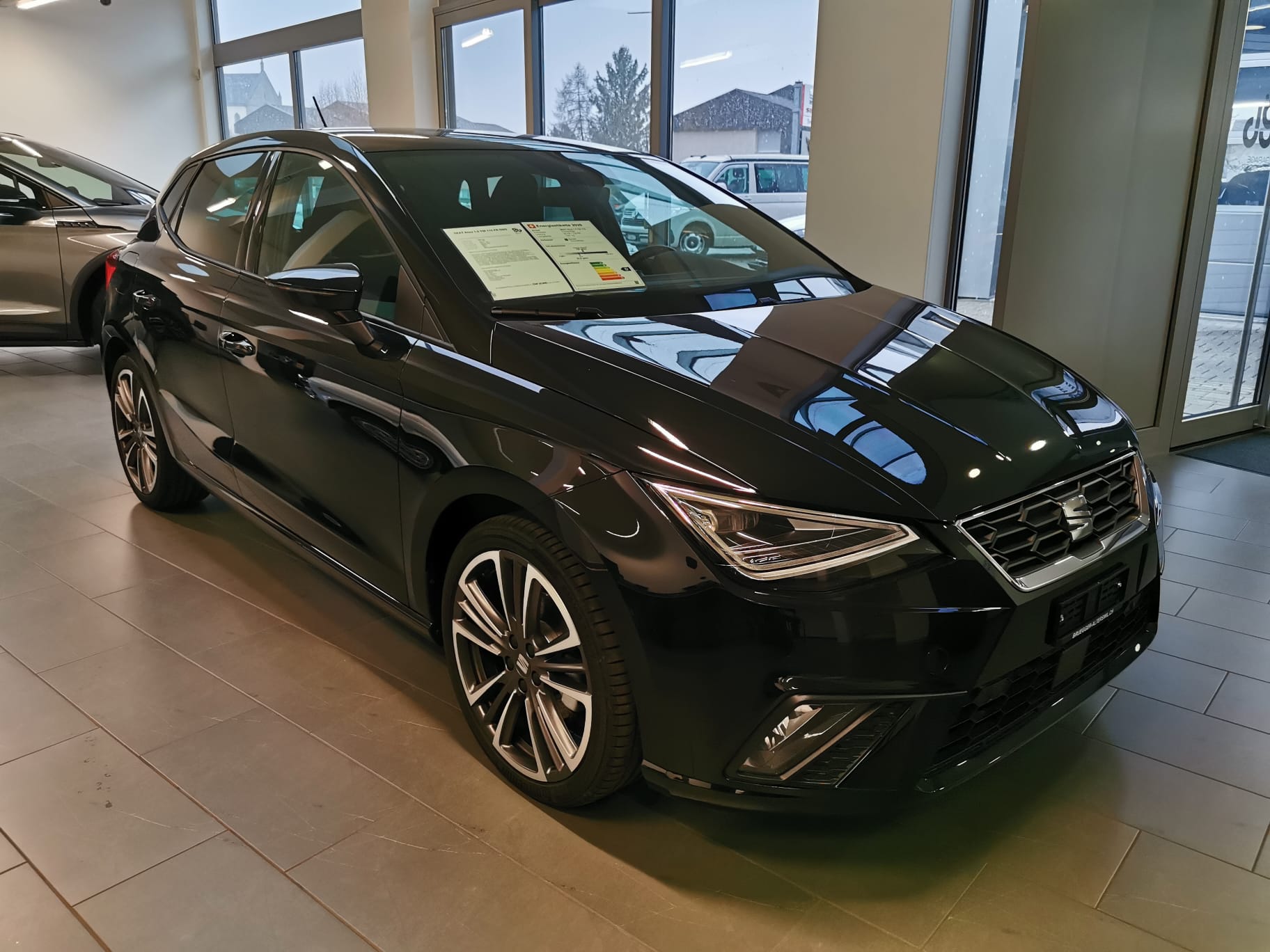 SEAT Ibiza 1.0 TSI 115 FR DSG-image-2