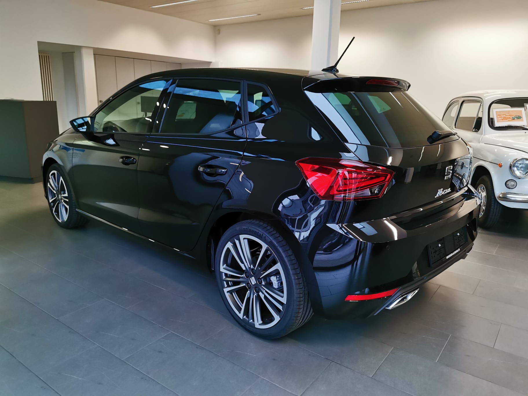SEAT Ibiza 1.0 TSI 115 FR DSG-image-1