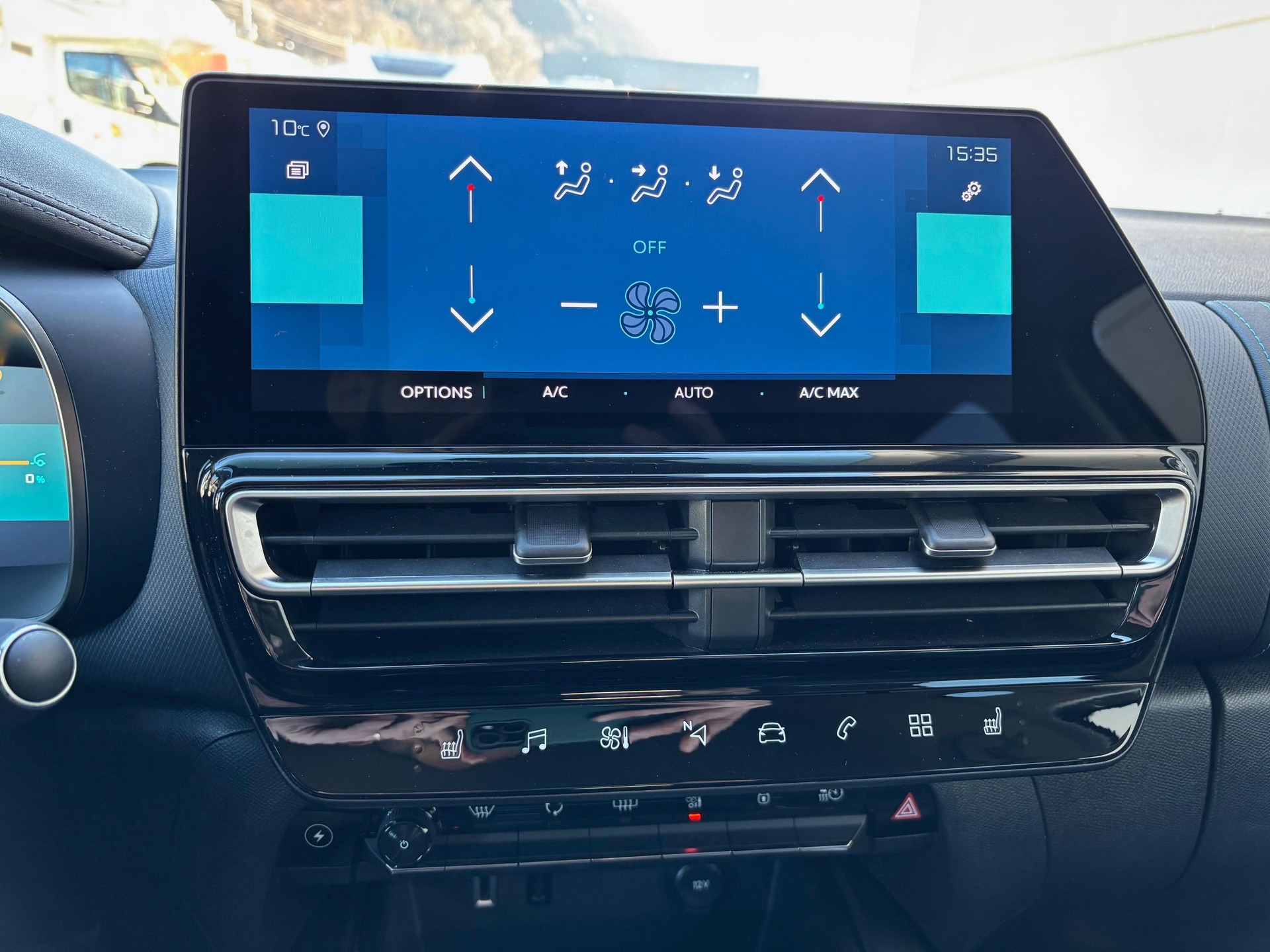 CITROEN C5 Aircross 1.6 Plug-in Hybrid Swiss Edition-image-10