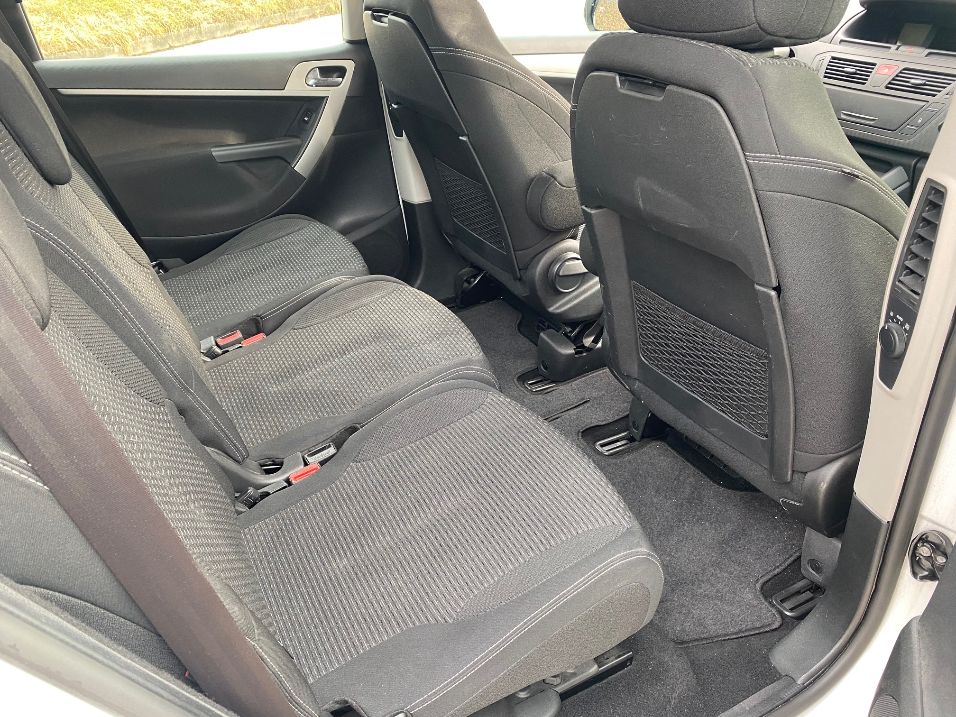 CITROEN C4 Picasso 1.6 HDI 16V Séduction-image-6