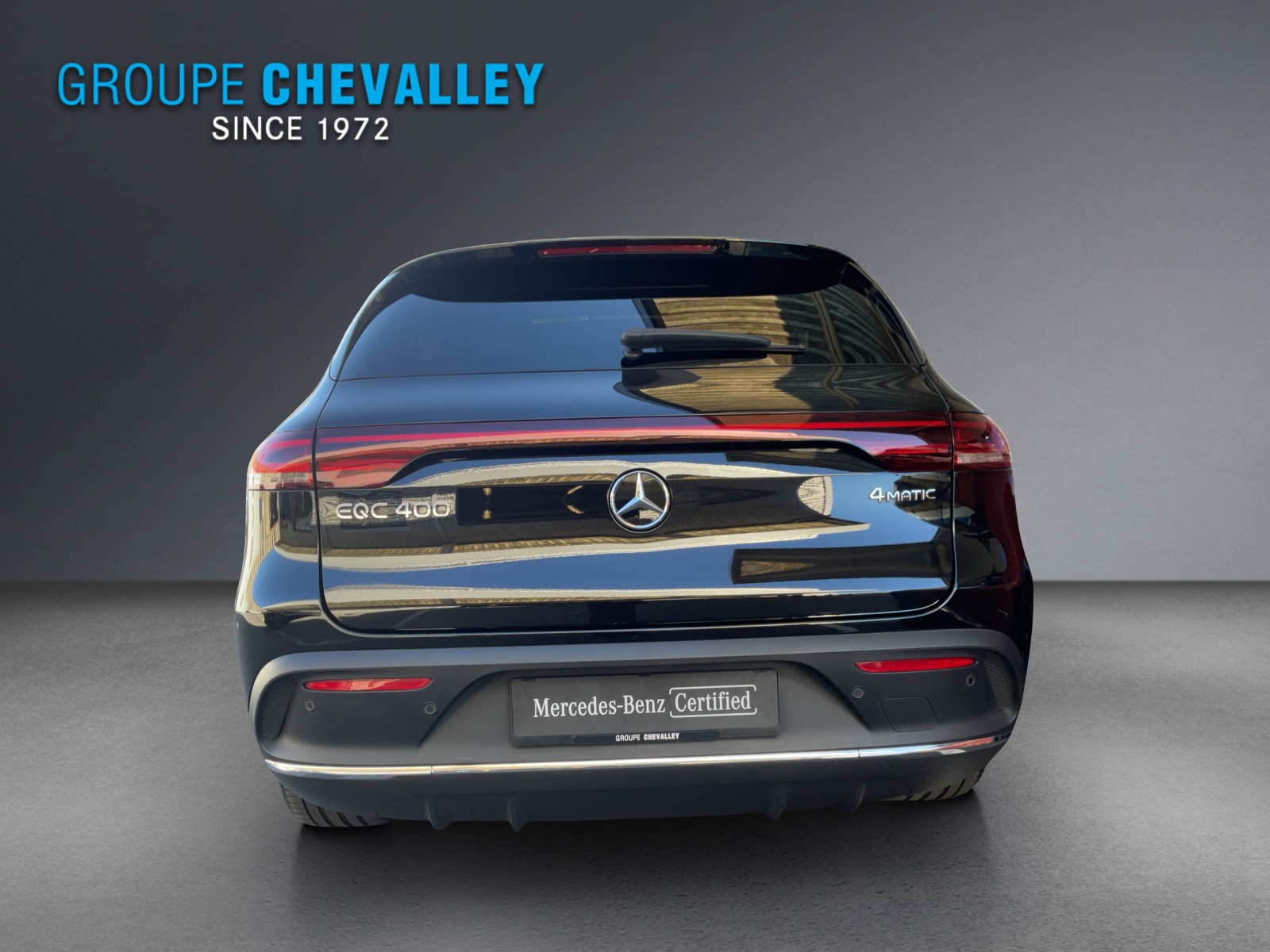 MERCEDES-BENZ EQC 400 AMG Line 4Matic-image-4