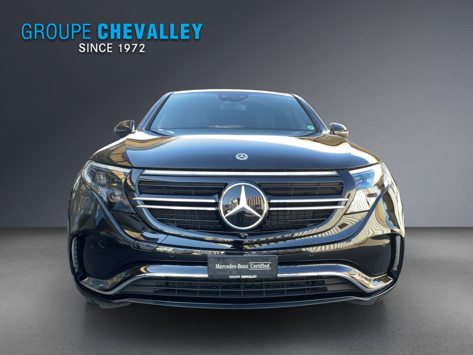 MERCEDES-BENZ EQC 400 AMG Line 4Matic-showroom-element-1